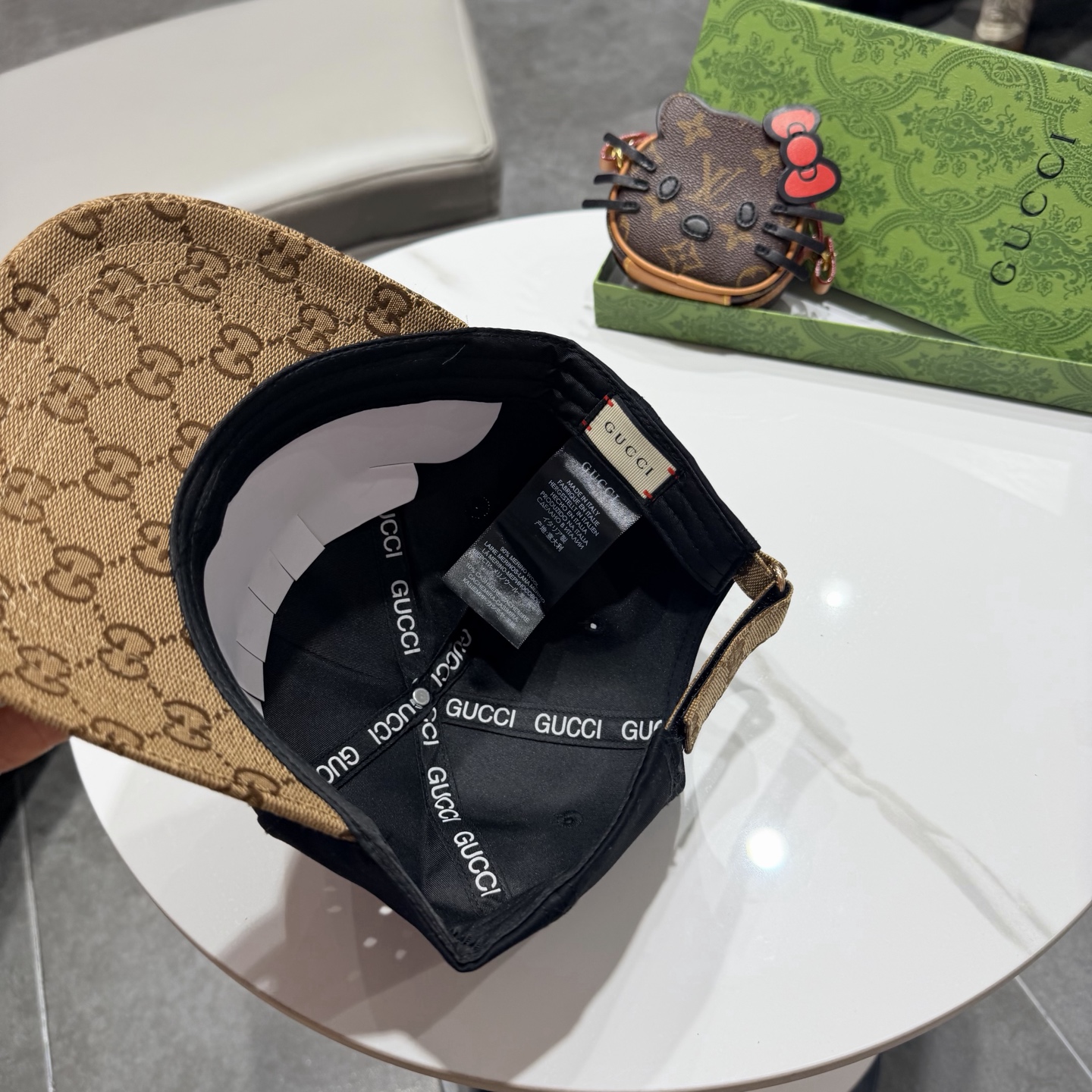 古奇棒球帽♥️GUCCI🧢官网新品，棒球帽，原单品质火爆来袭 。🎩 工艺非常精美 高档大气上档次！低调奢