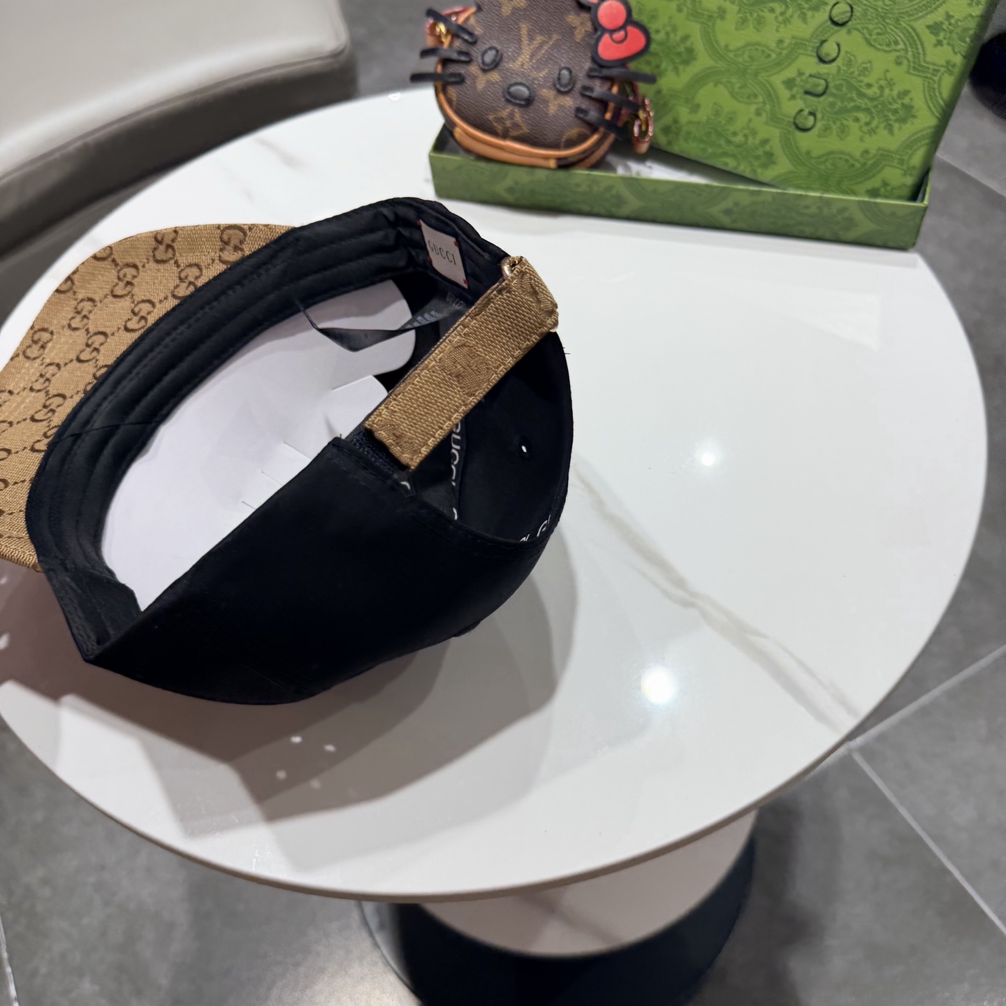 古奇棒球帽♥️GUCCI🧢官网新品，棒球帽，原单品质火爆来袭 。🎩 工艺非常精美 高档大气上档次！低调奢