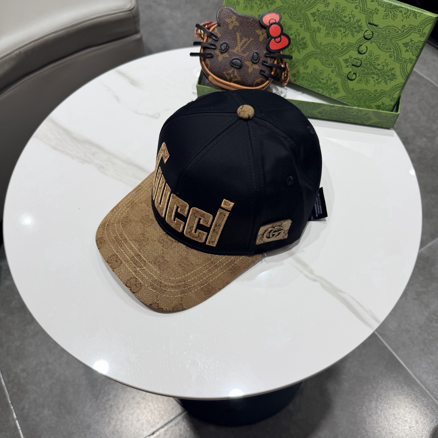 古奇棒球帽♥️GUCCI🧢官网新品，棒球帽，原单品质火爆来袭 。🎩 工艺非常精美 高档大气上档次！低调奢
