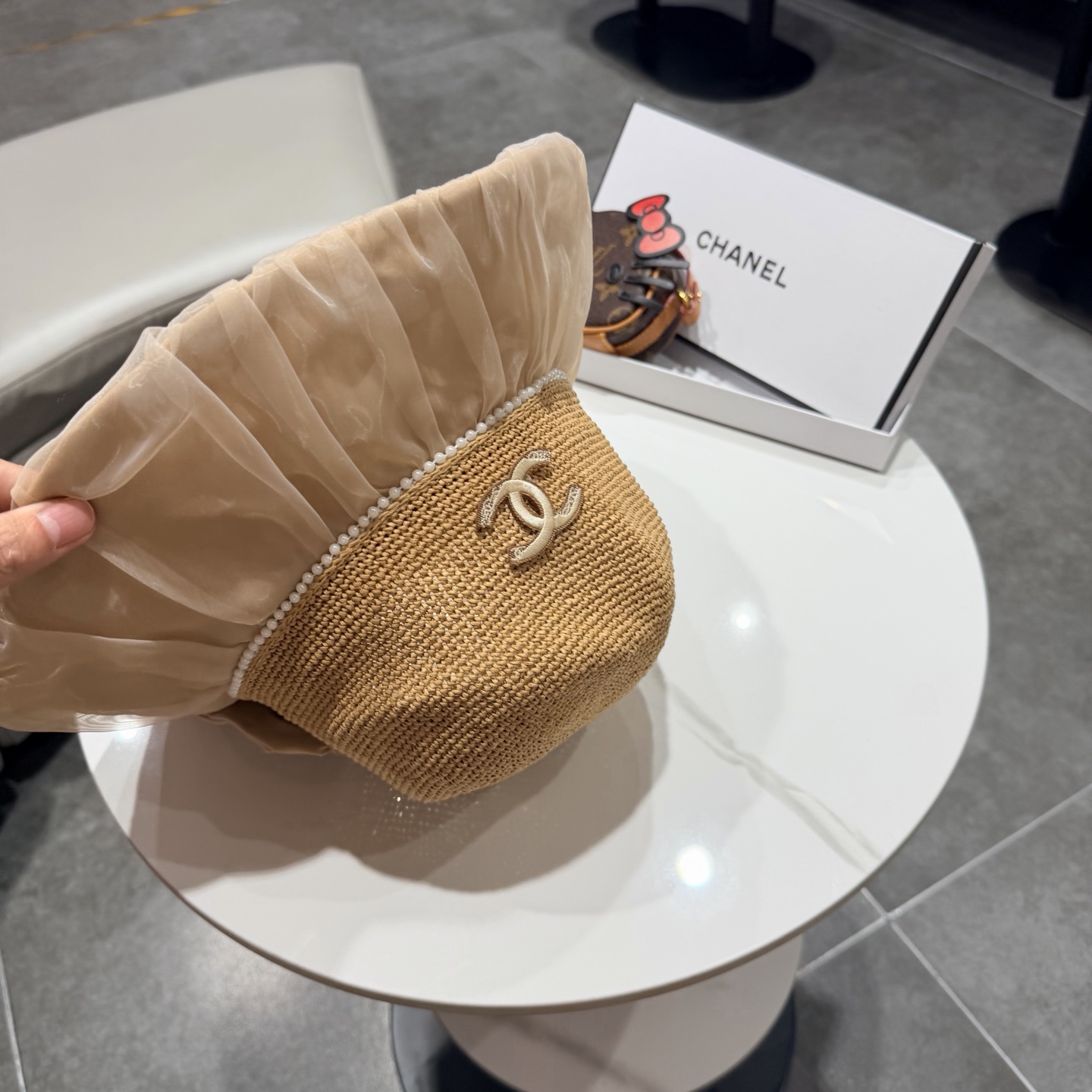 Chanel香奈儿新款蝴蝶结拉菲草帽，旅游必备，头围57cm