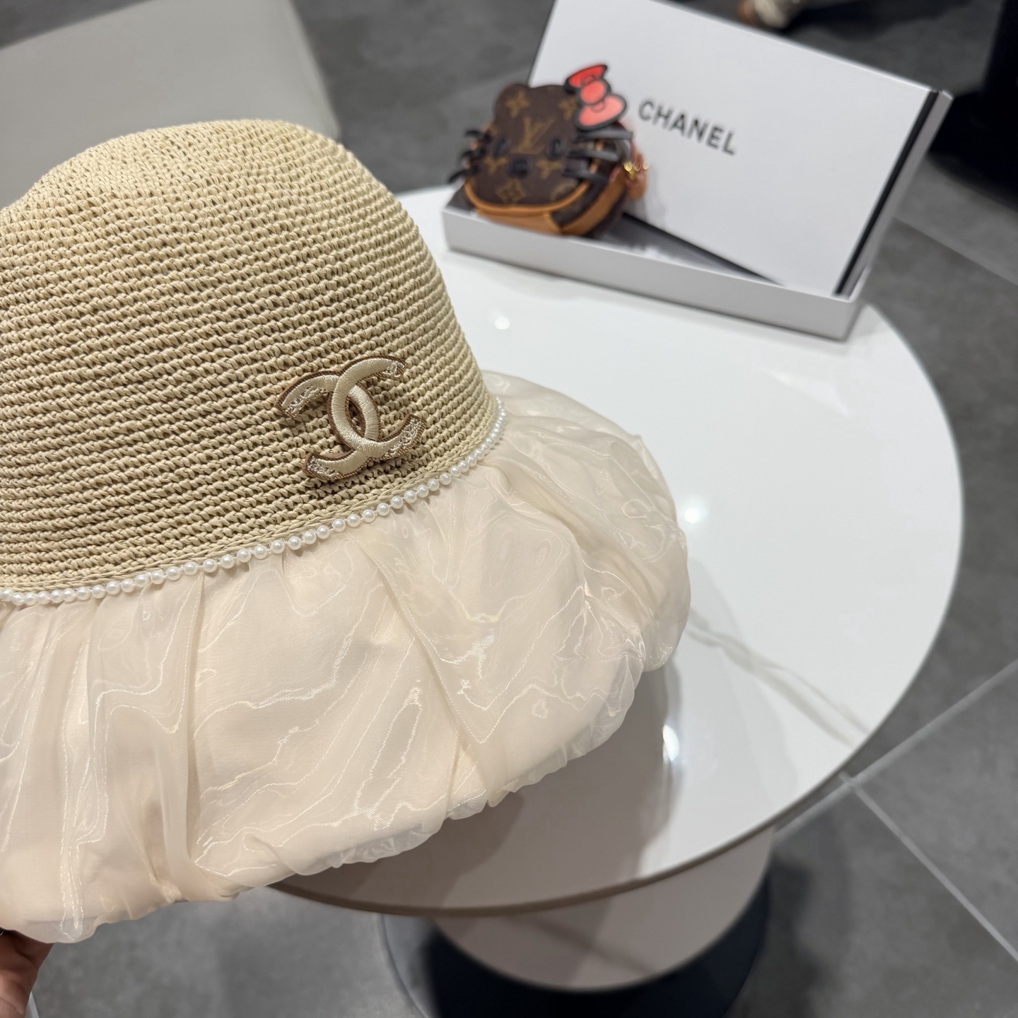 Chanel香奈儿新款蝴蝶结拉菲草帽，旅游必备，头围57cm