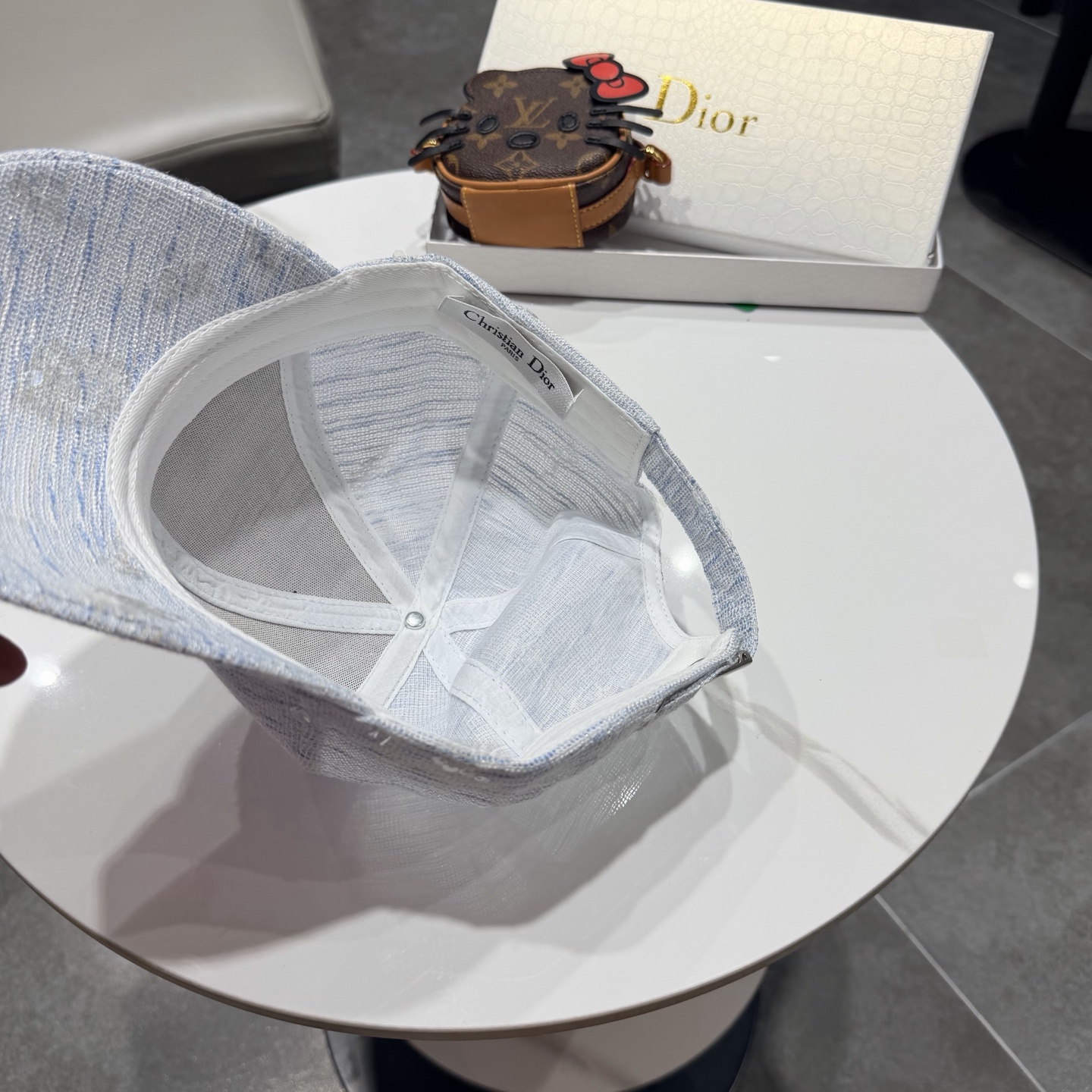 Dior 迪奥 新款原单棒球帽， 精致純也格调很有感觉，很酷很时尚，专柜断货热门，质量超赞