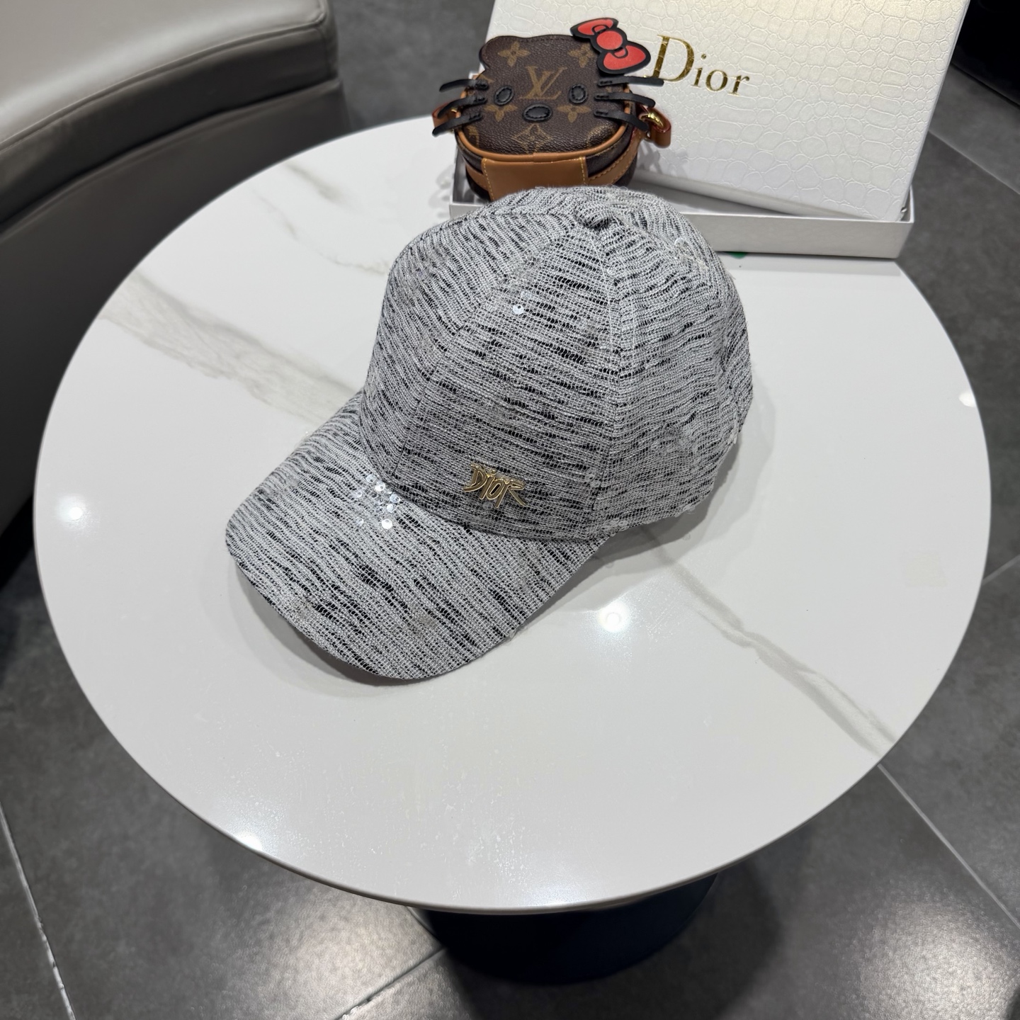 Dior 迪奥 新款原单棒球帽， 精致純也格调很有感觉，很酷很时尚，专柜断货热门，质量超赞