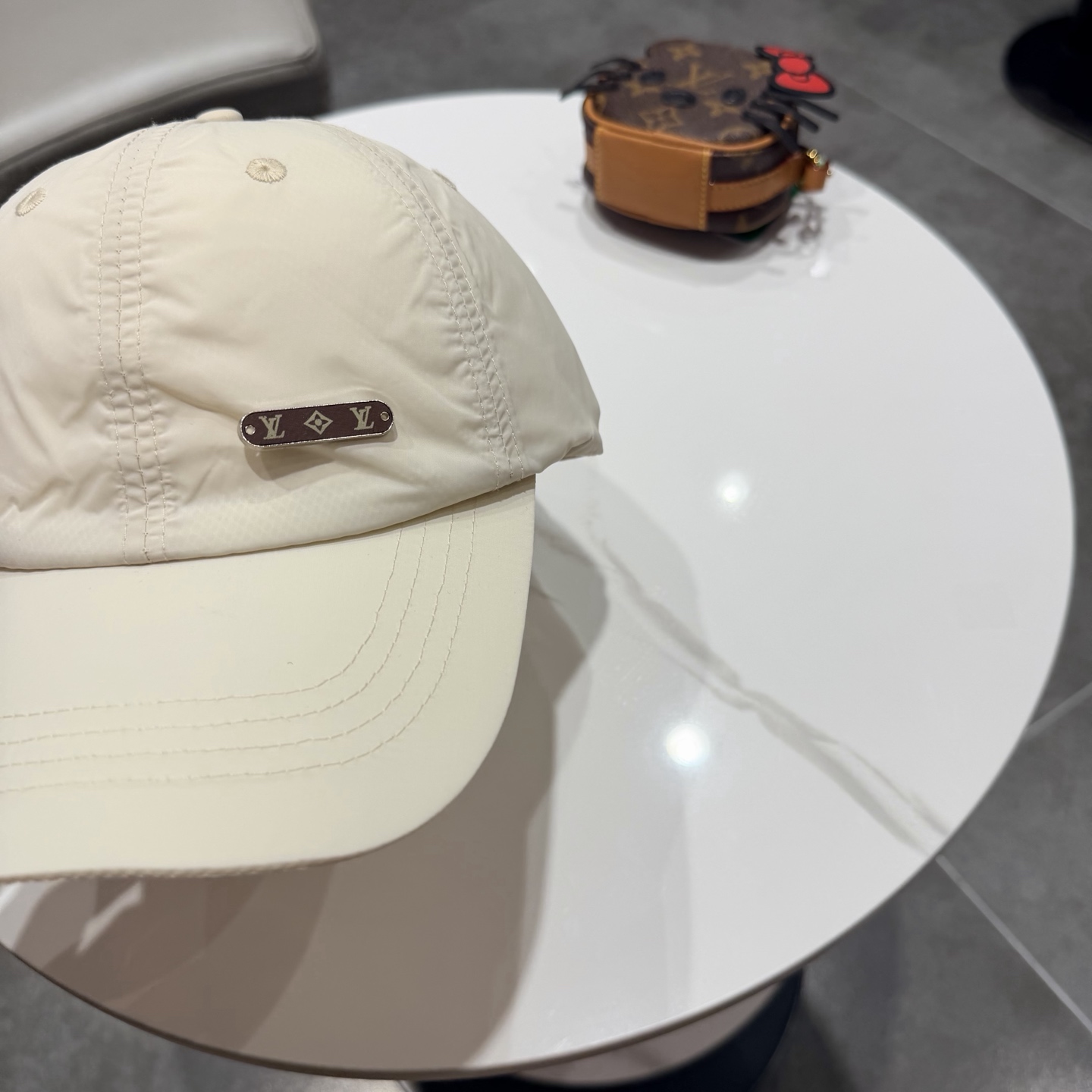 lv路易威登夏季速干棒球帽男女刺绣字母软顶棒球帽户外运动休闲百搭鸭舌帽子