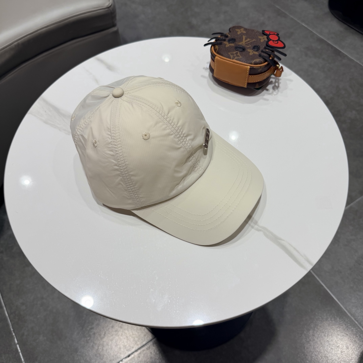 lv路易威登夏季速干棒球帽男女刺绣字母软顶棒球帽户外运动休闲百搭鸭舌帽子