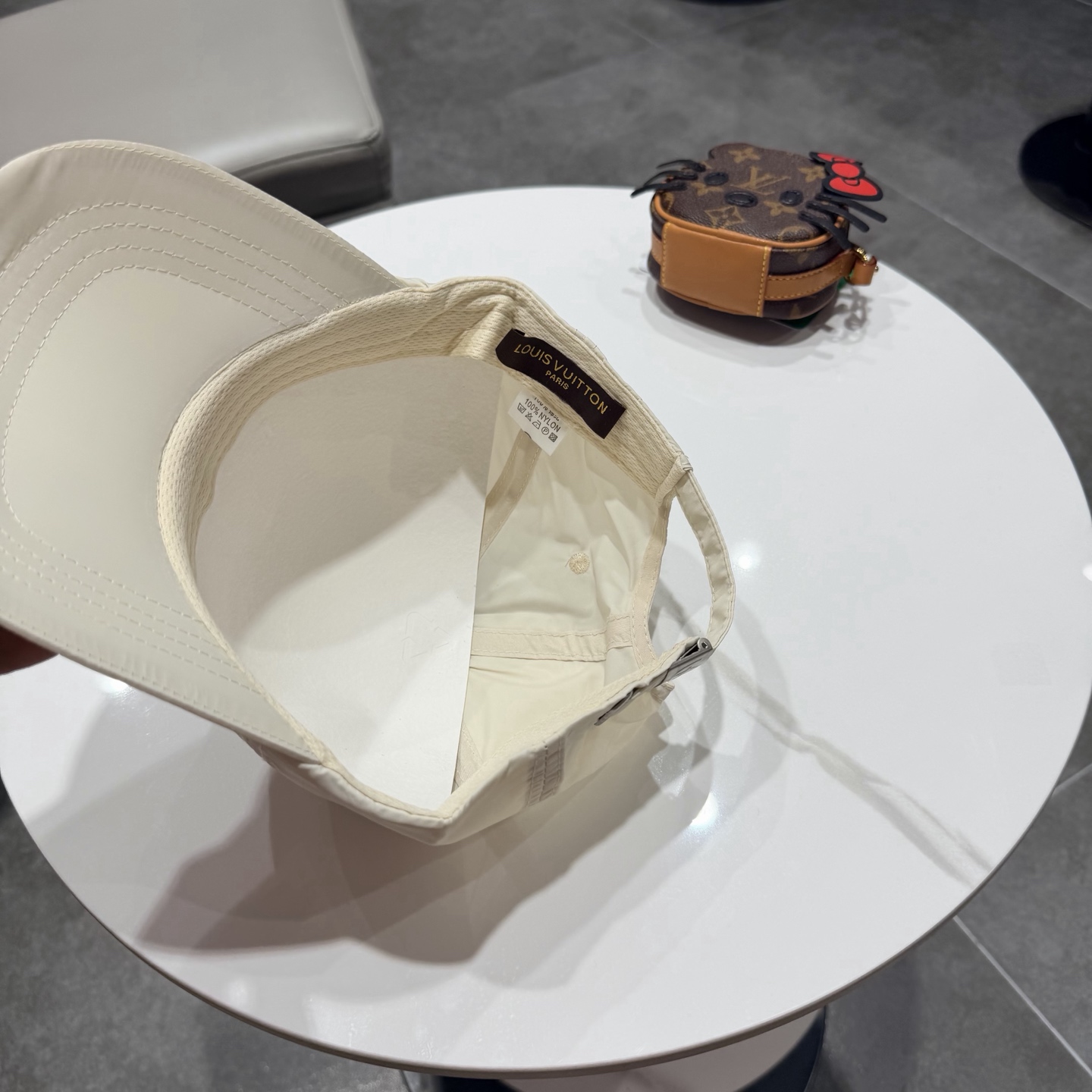 lv路易威登夏季速干棒球帽男女刺绣字母软顶棒球帽户外运动休闲百搭鸭舌帽子