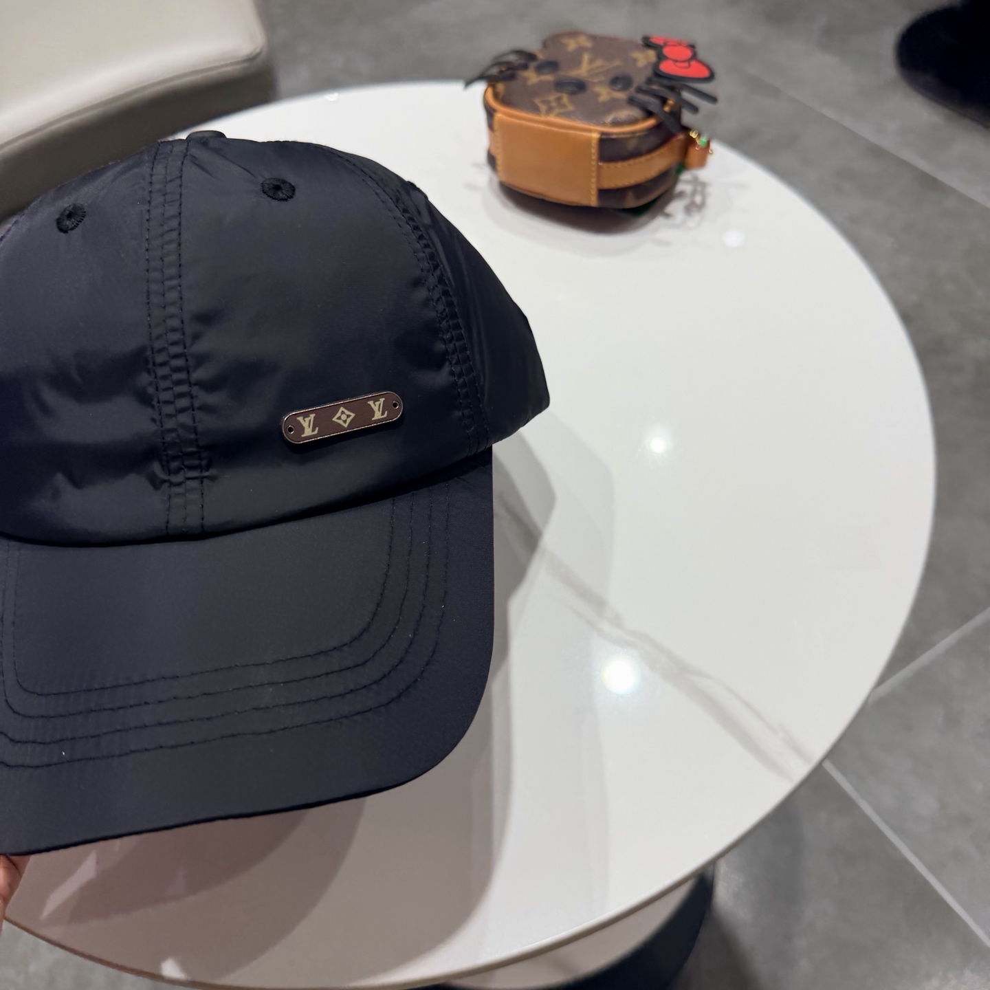 lv路易威登夏季速干棒球帽男女刺绣字母软顶棒球帽户外运动休闲百搭鸭舌帽子