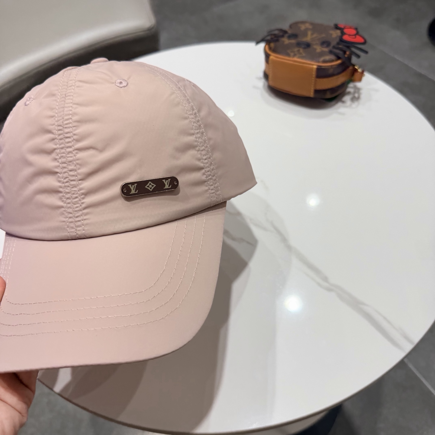 lv路易威登夏季速干棒球帽男女刺绣字母软顶棒球帽户外运动休闲百搭鸭舌帽子