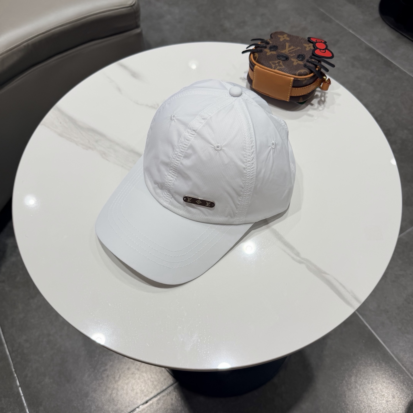 lv路易威登夏季速干棒球帽男女刺绣字母软顶棒球帽户外运动休闲百搭鸭舌帽子