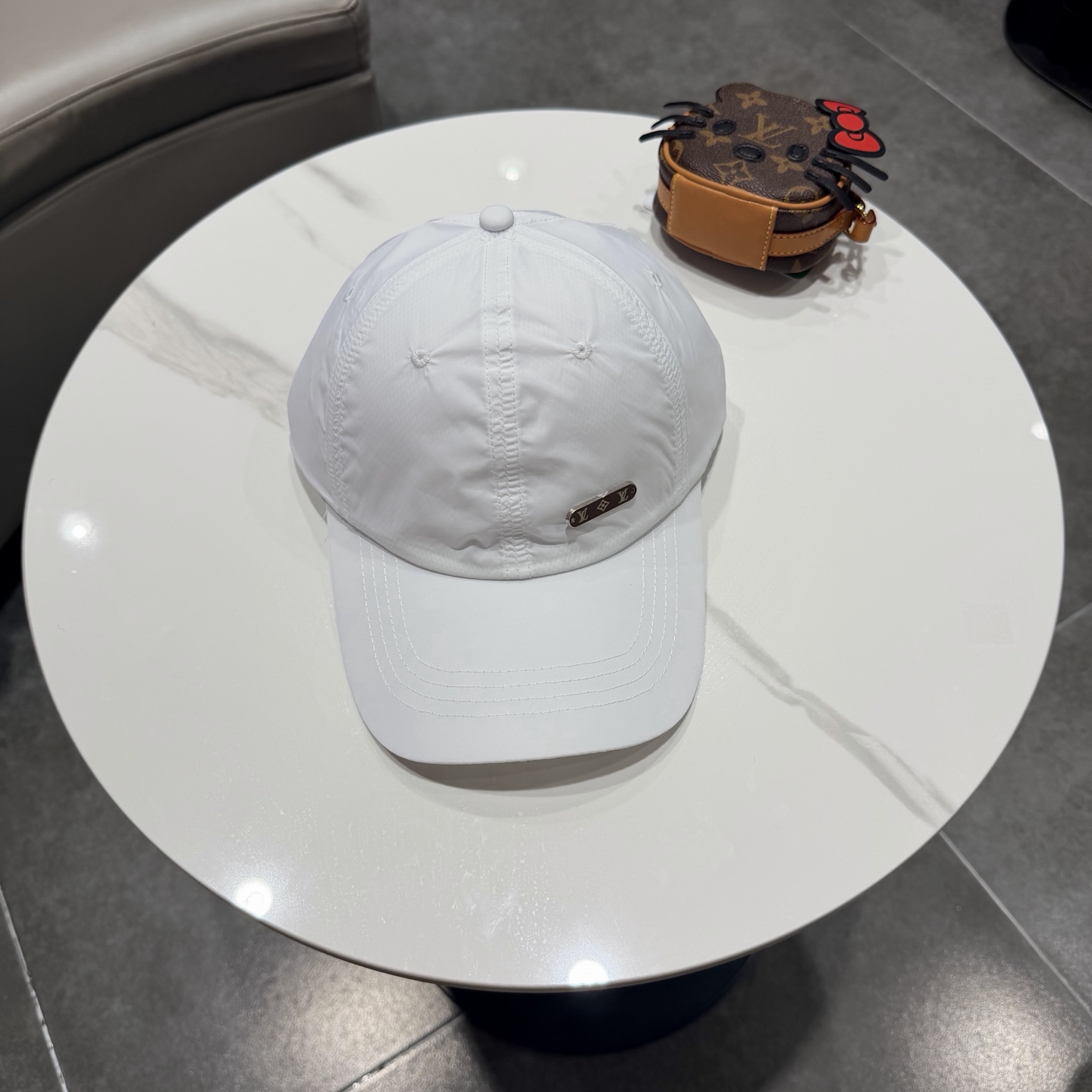 lv路易威登夏季速干棒球帽男女刺绣字母软顶棒球帽户外运动休闲百搭鸭舌帽子