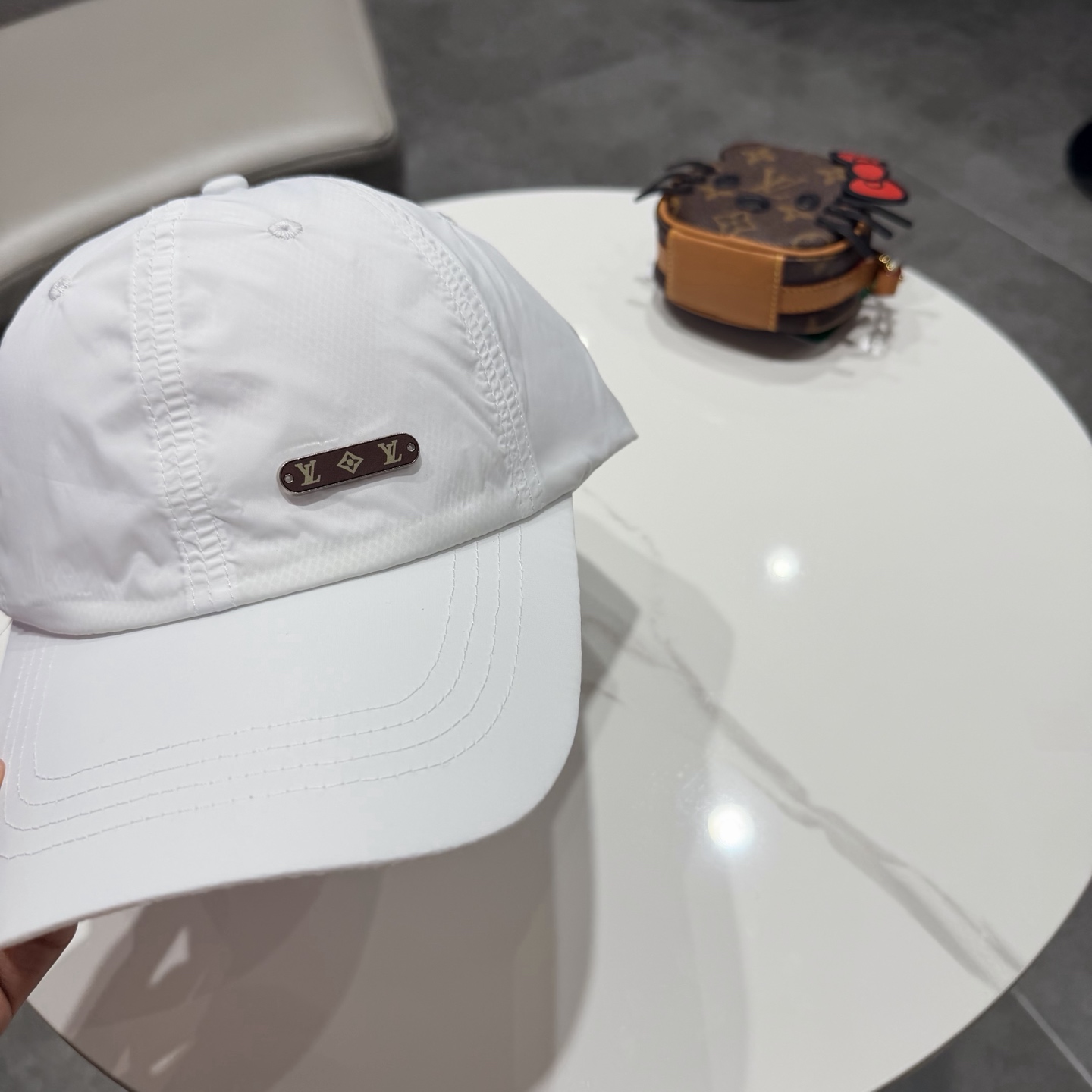 lv路易威登夏季速干棒球帽男女刺绣字母软顶棒球帽户外运动休闲百搭鸭舌帽子