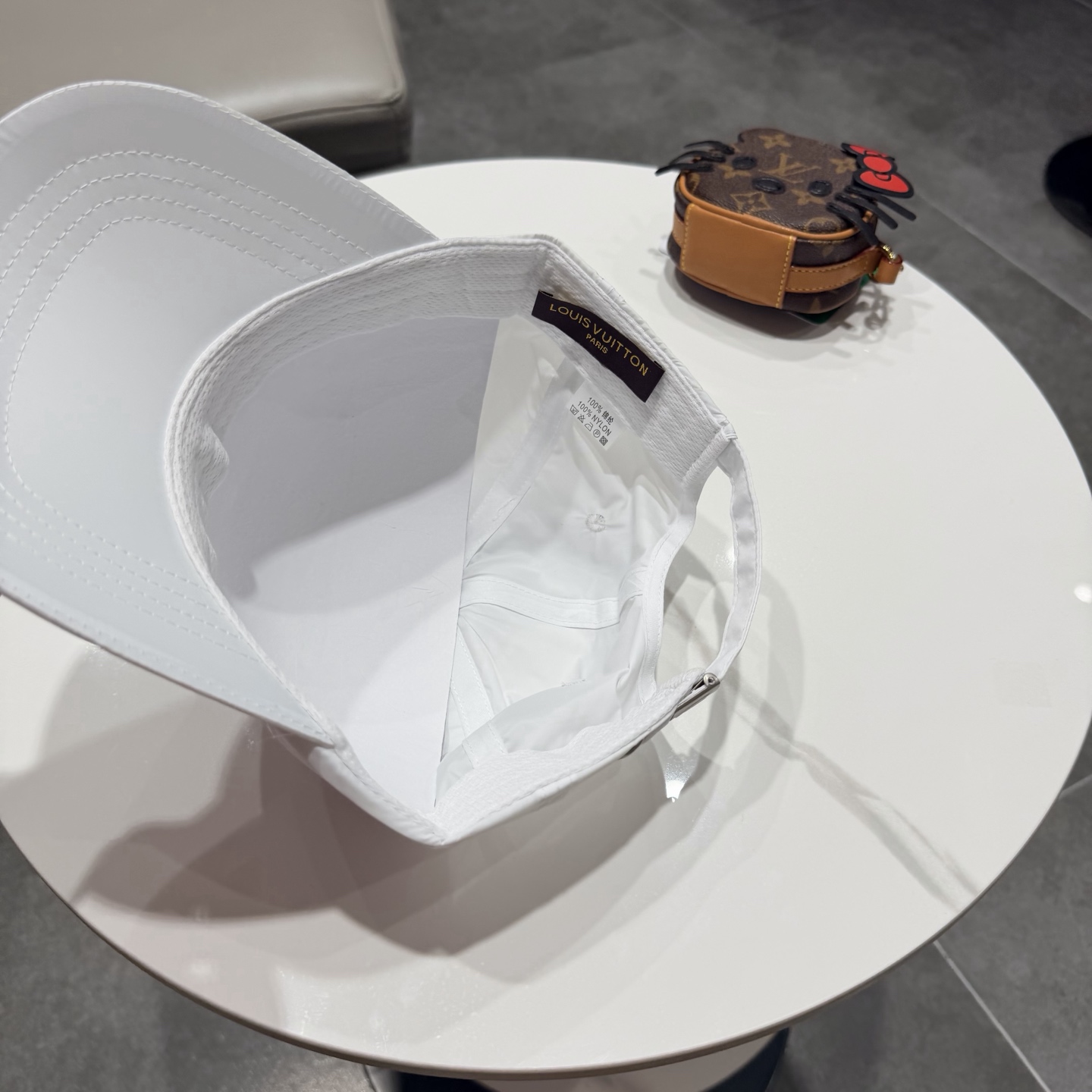 lv路易威登夏季速干棒球帽男女刺绣字母软顶棒球帽户外运动休闲百搭鸭舌帽子