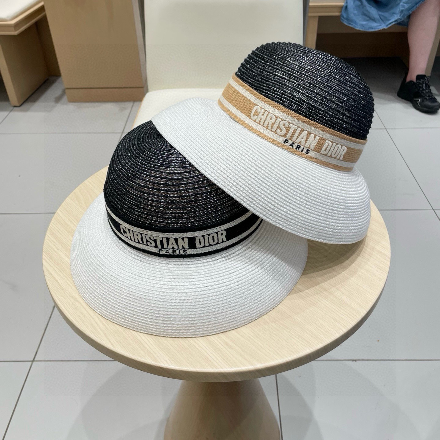 Dior迪奥新款渔夫帽，遮阳草帽，头围57cm