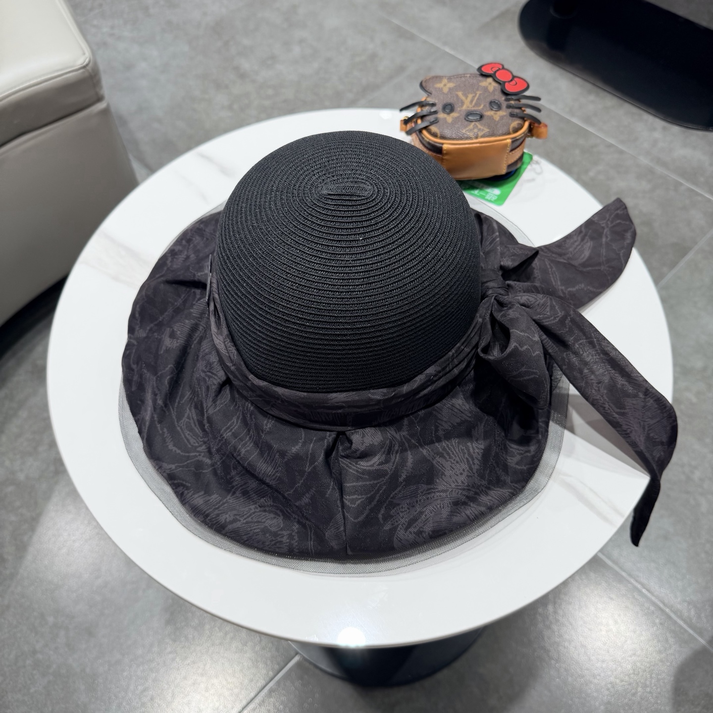 罗意威夏季国风草编蝴蝶结遮阳帽子女大檐防晒帽优雅度假防紫外线沙滩帽