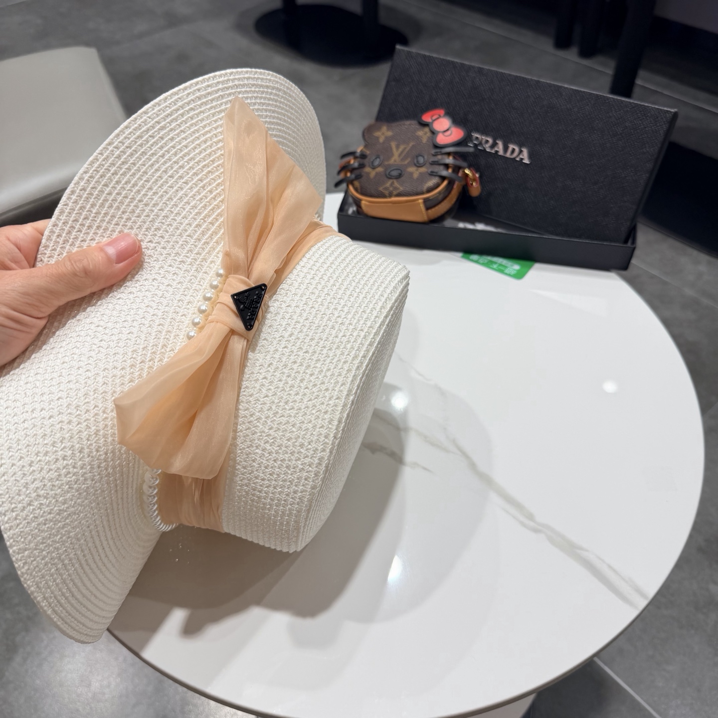 普拉达新款平顶礼帽，草帽，头围57cm
