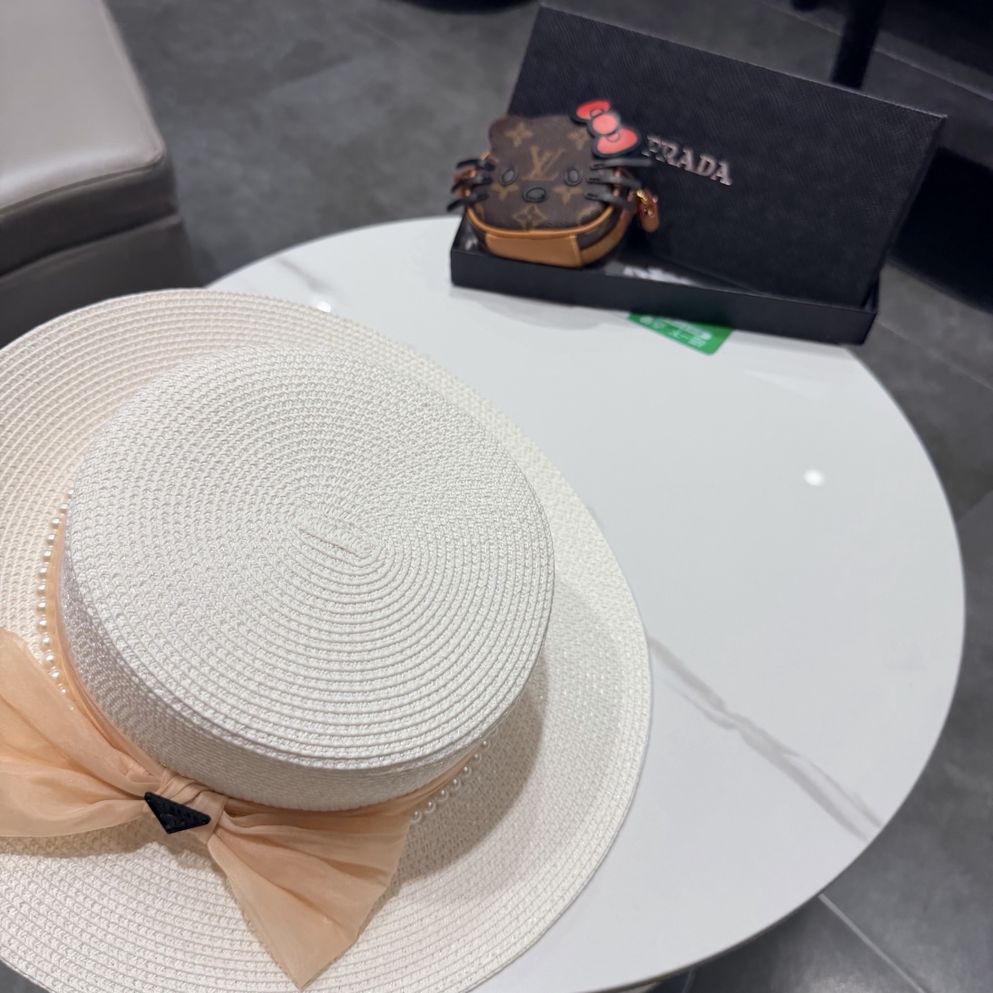 普拉达新款平顶礼帽，草帽，头围57cm