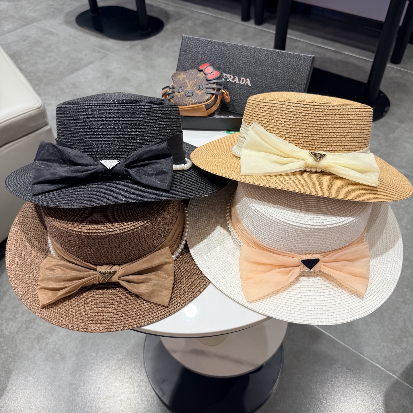 普拉达新款平顶礼帽，草帽，头围57cm