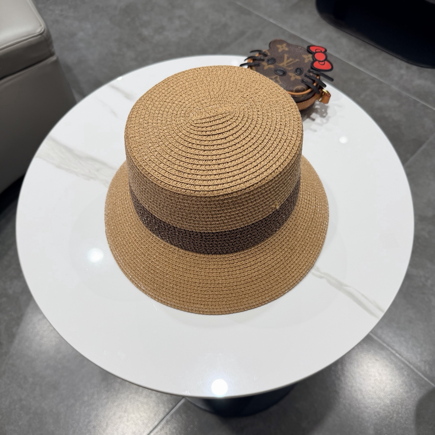 lv新款渔夫帽，遮阳草帽，超级大牌范