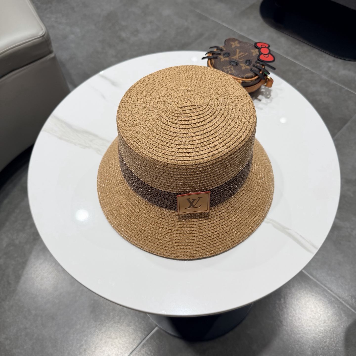 lv新款渔夫帽，遮阳草帽，超级大牌范
