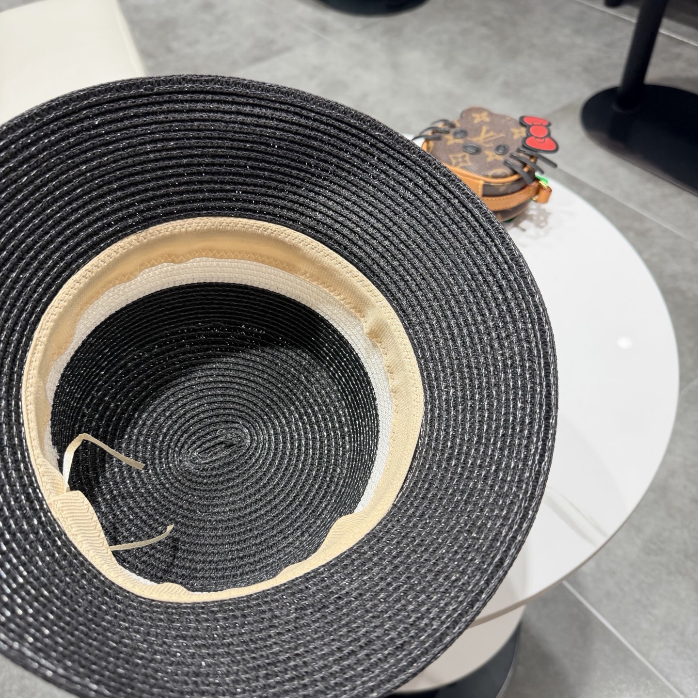 lv新款渔夫帽，遮阳草帽，超级大牌范