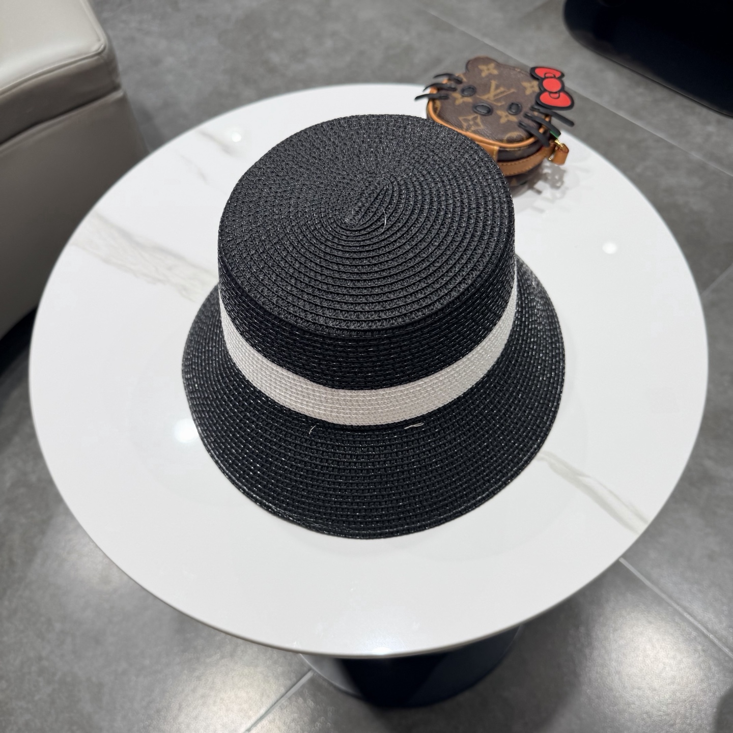 lv新款渔夫帽，遮阳草帽，超级大牌范