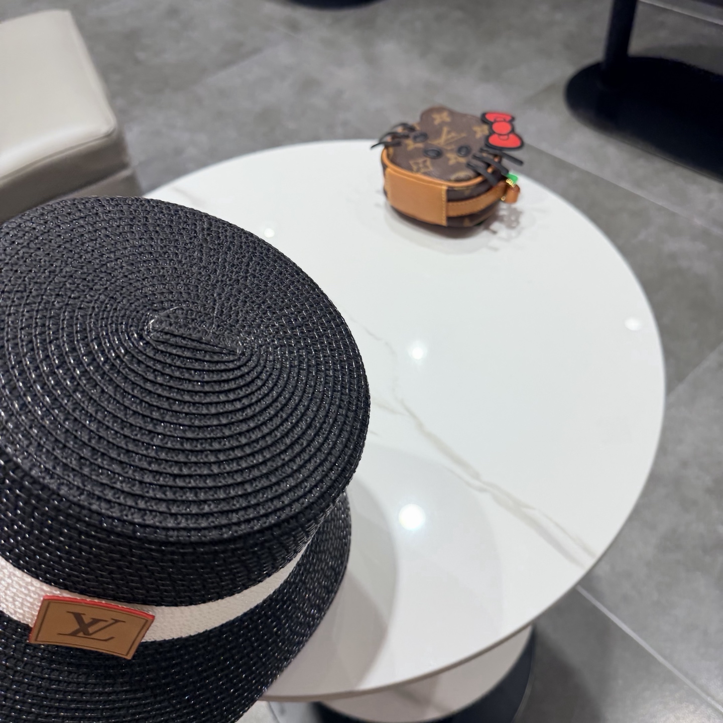 lv新款渔夫帽，遮阳草帽，超级大牌范