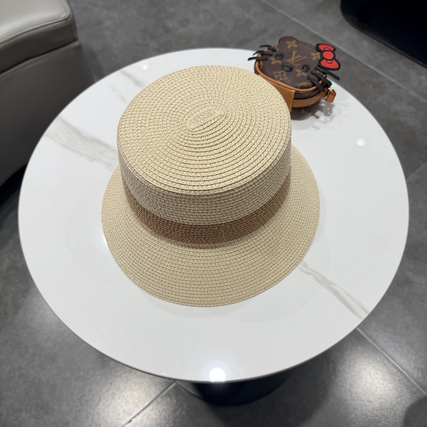 lv新款渔夫帽，遮阳草帽，超级大牌范