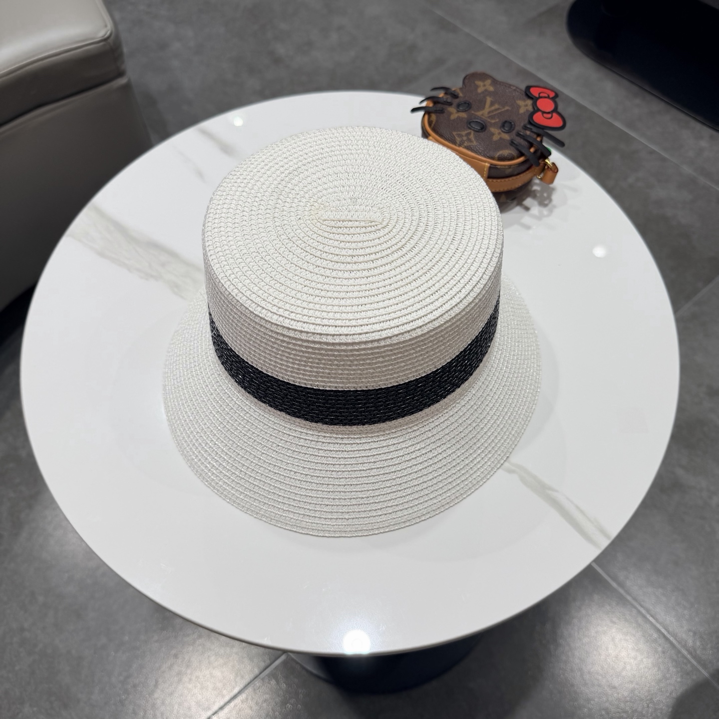 lv新款渔夫帽，遮阳草帽，超级大牌范