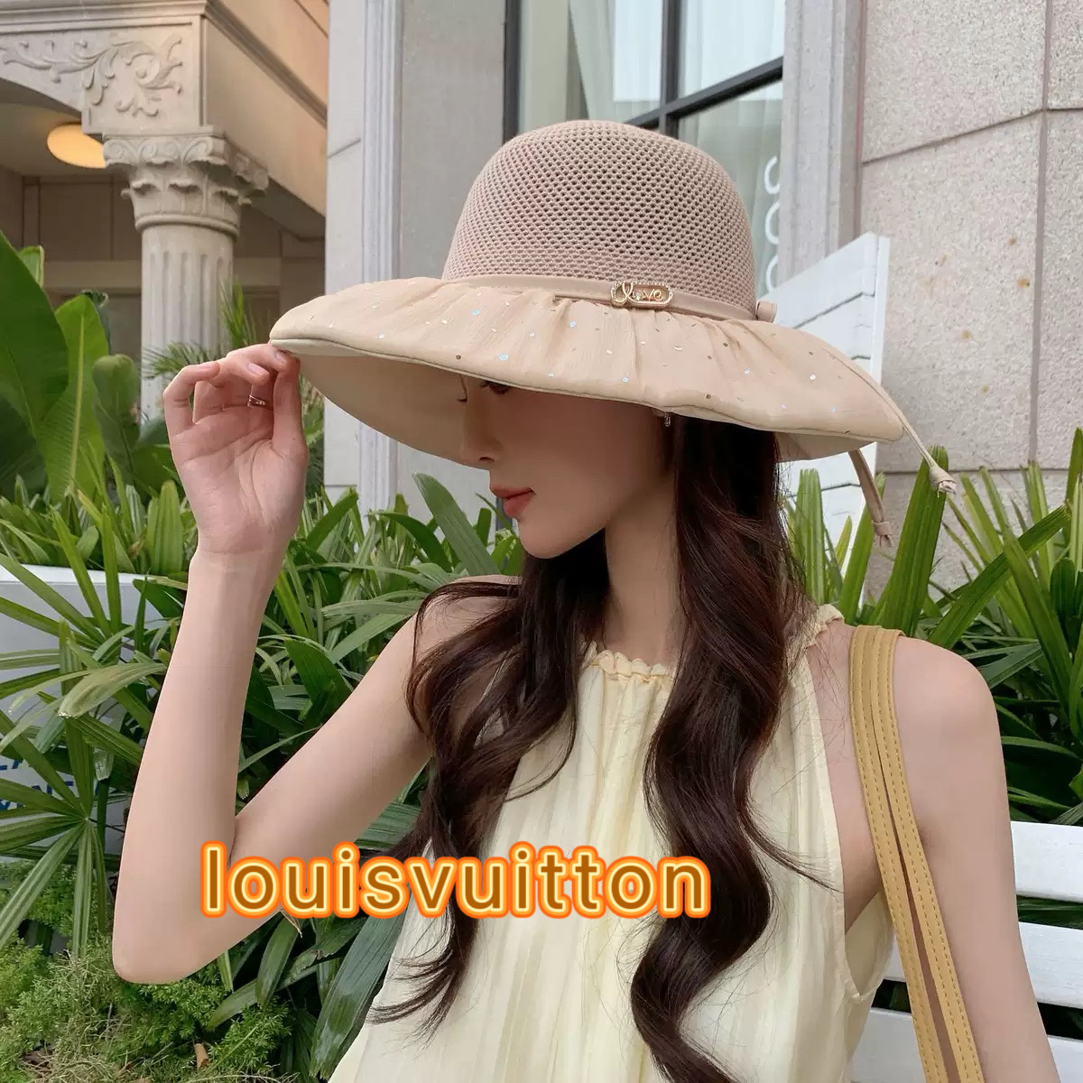 LV路易威登夏季新款帽子女户外遮阳帽波点泡泡纱防晒太阳帽遮脸渔夫帽可折叠