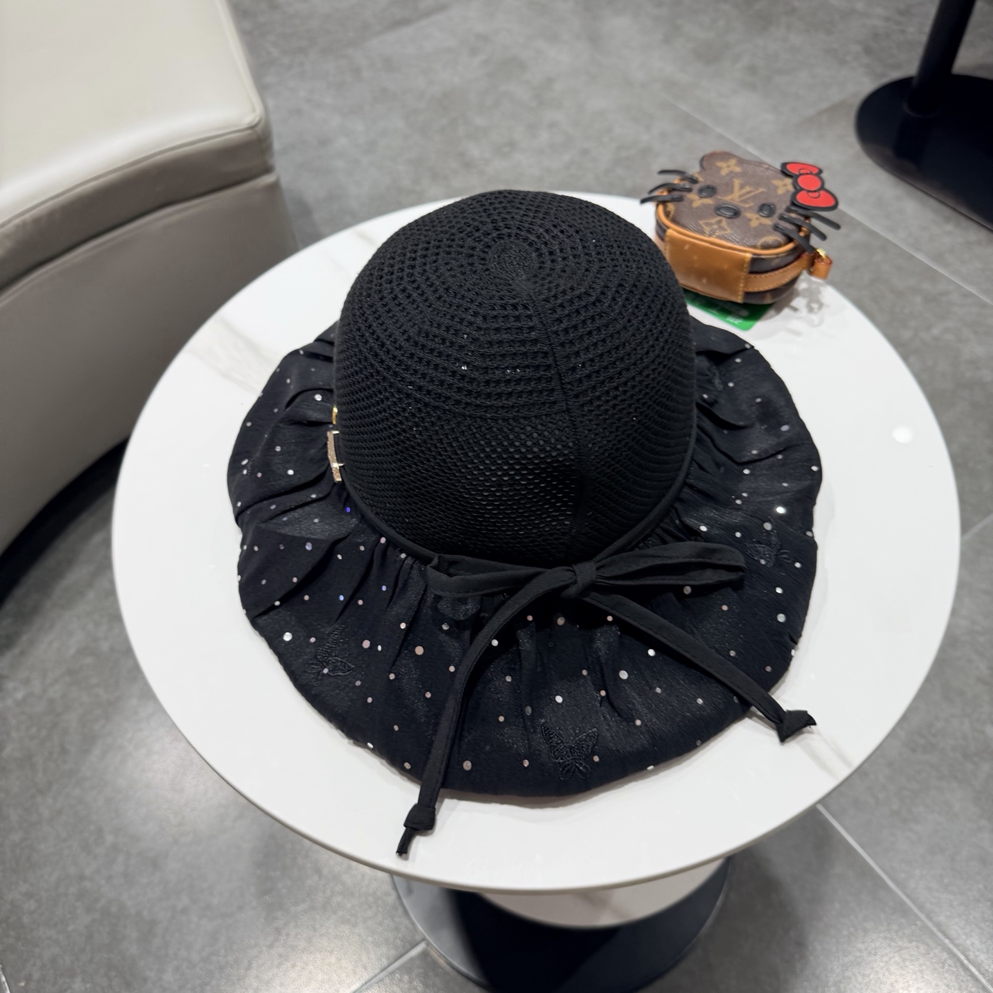 LV路易威登夏季新款帽子女户外遮阳帽波点泡泡纱防晒太阳帽遮脸渔夫帽可折叠