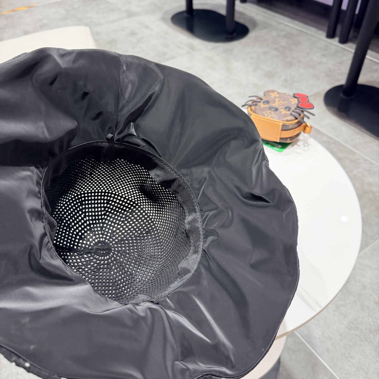 LV路易威登夏季新款帽子女户外遮阳帽波点泡泡纱防晒太阳帽遮脸渔夫帽可折叠