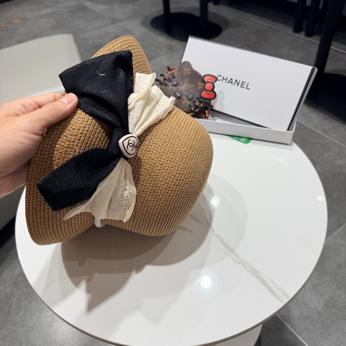 。Chanel香奈儿草帽，旅游必备，头围57cm