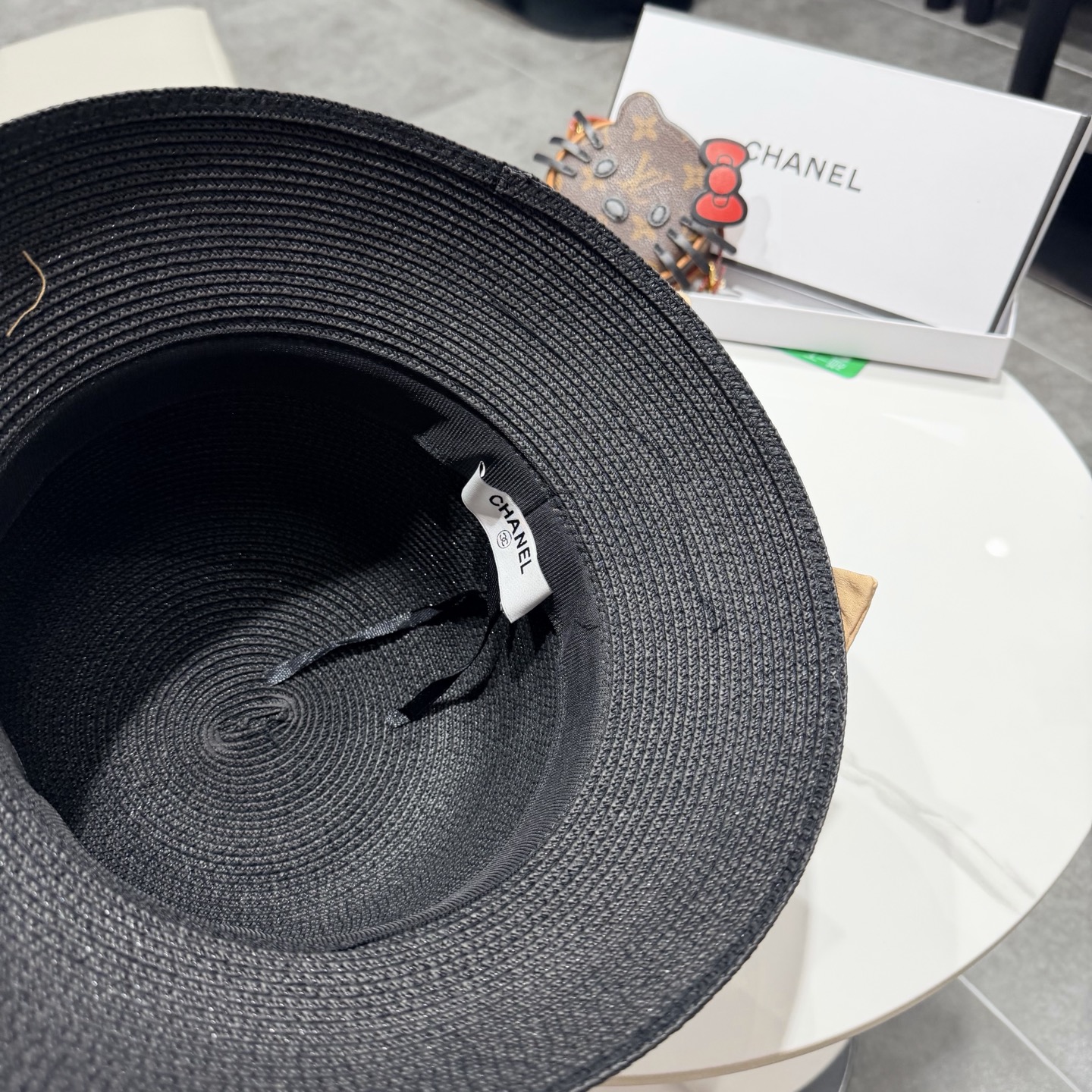 。Chanel香奈儿草帽，旅游必备，头围57cm