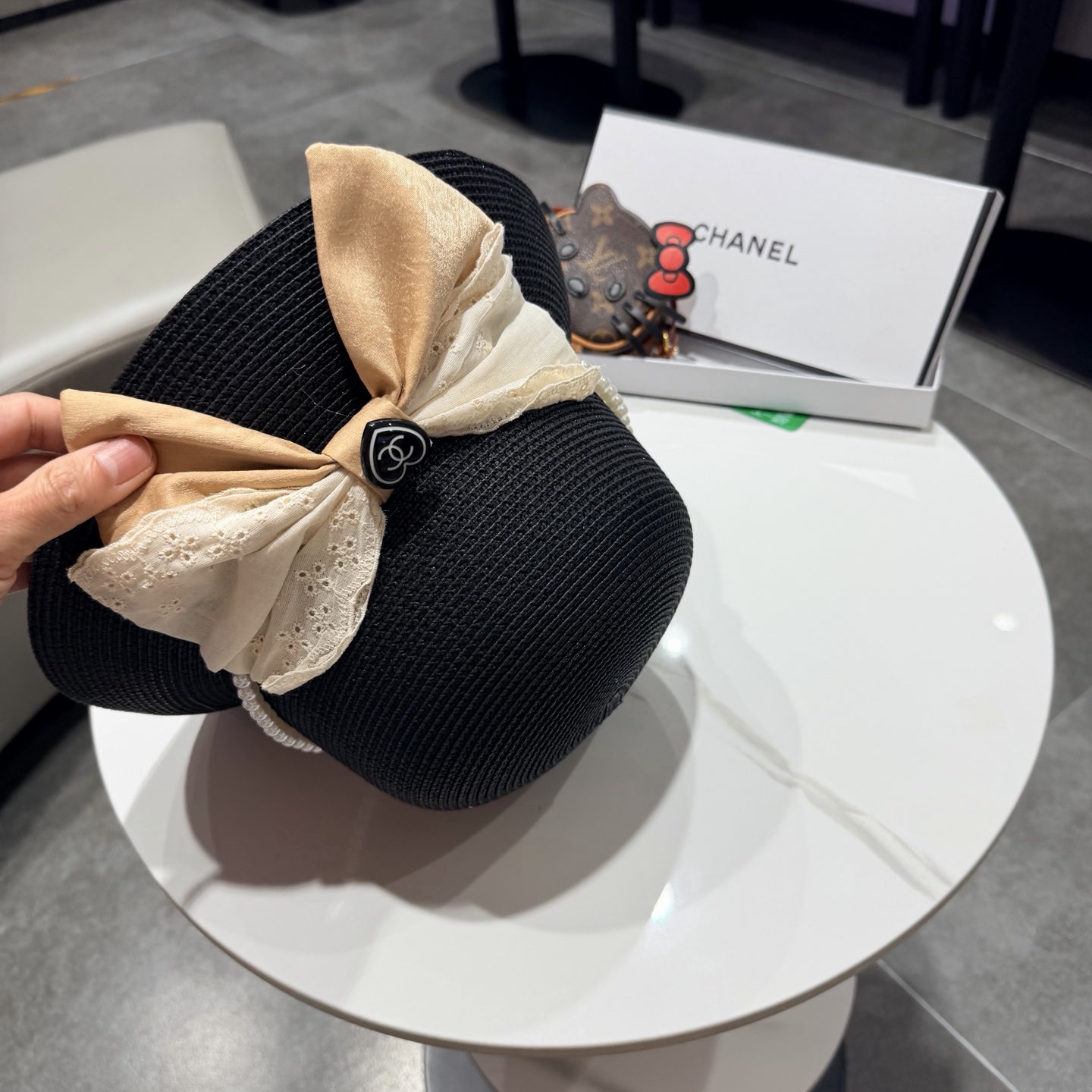 。Chanel香奈儿草帽，旅游必备，头围57cm