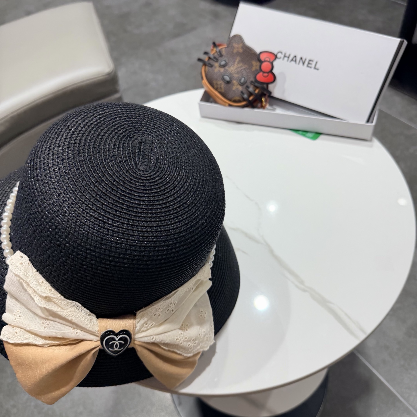 。Chanel香奈儿草帽，旅游必备，头围57cm