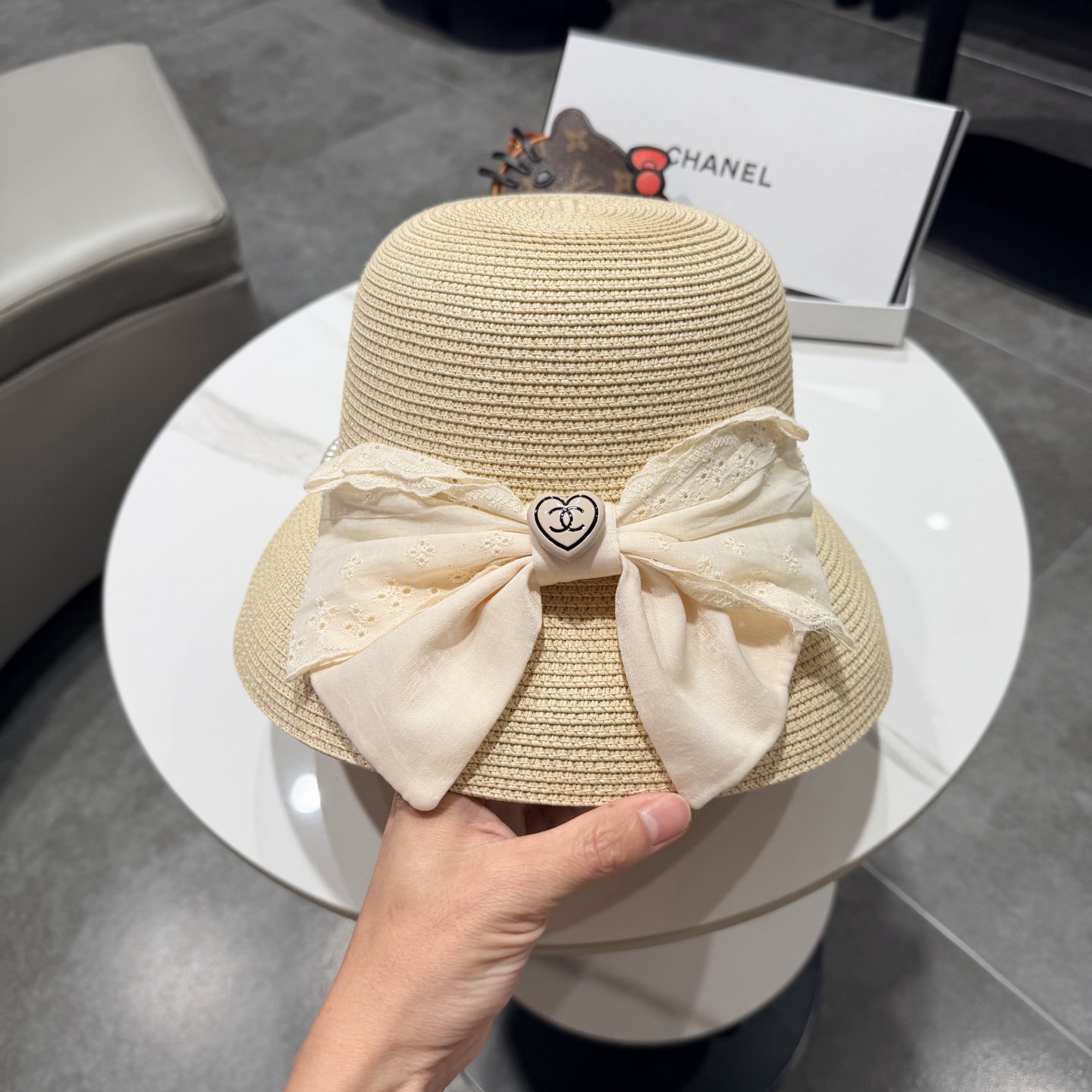 。Chanel香奈儿草帽，旅游必备，头围57cm