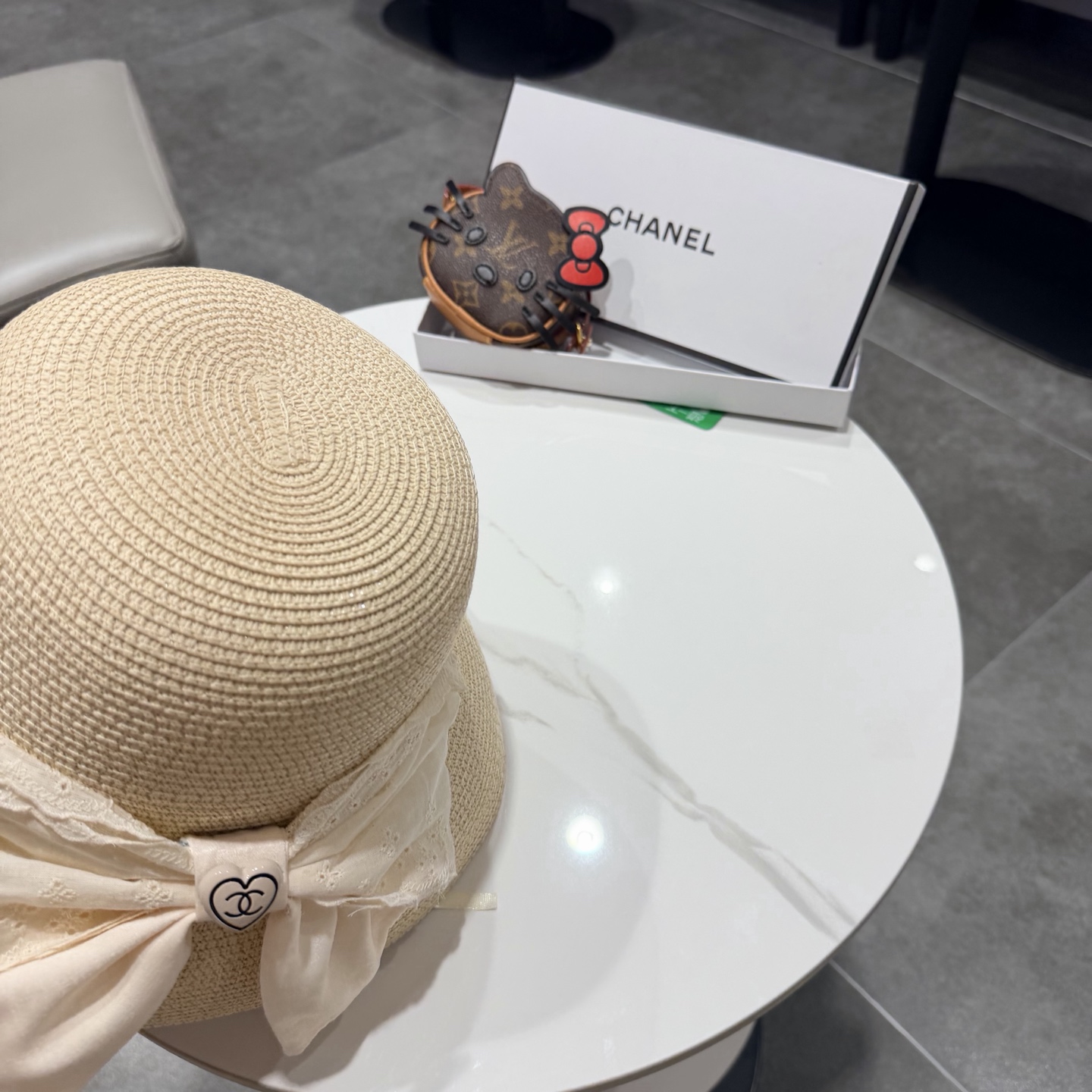 。Chanel香奈儿草帽，旅游必备，头围57cm