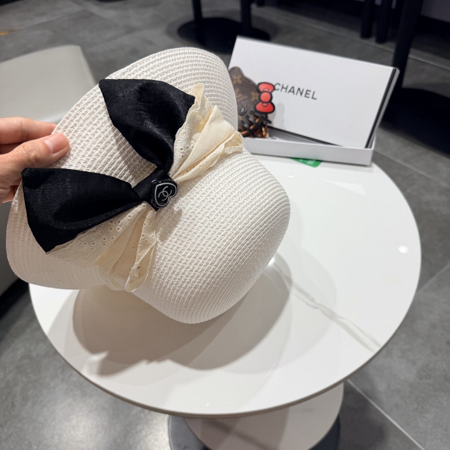 。Chanel香奈儿草帽，旅游必备，头围57cm