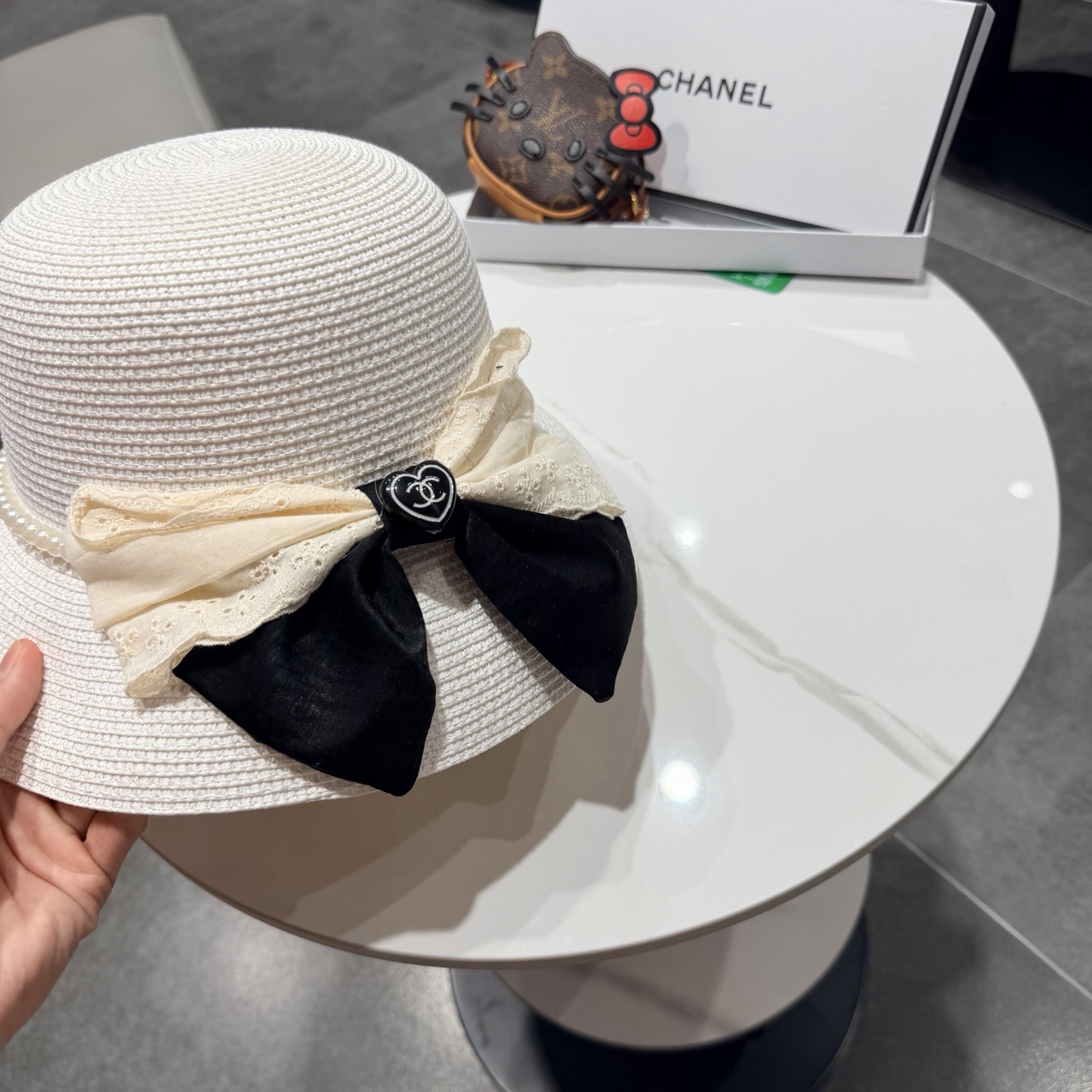 。Chanel香奈儿草帽，旅游必备，头围57cm