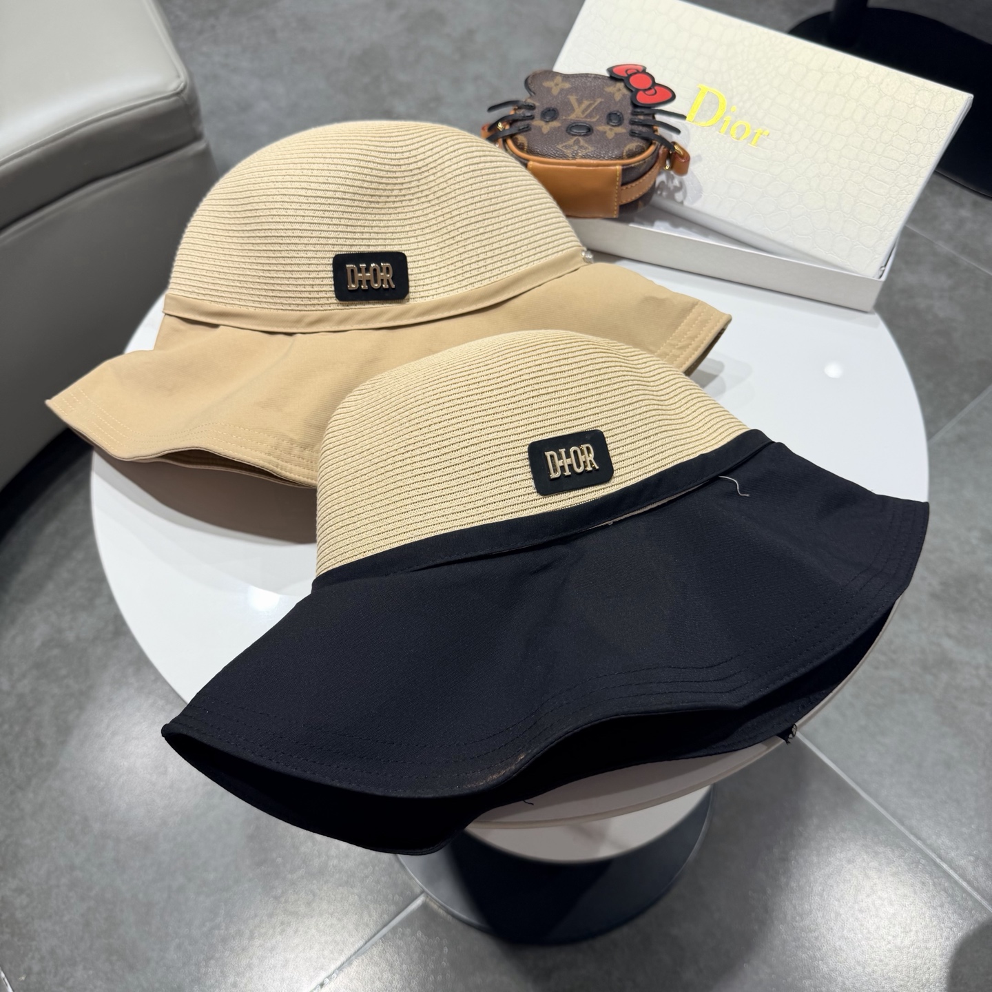 DIOR迪奥大帽檐纸草蝴蝶结渔夫帽女夏天遮阳帽韩版出游防晒草编太阳帽