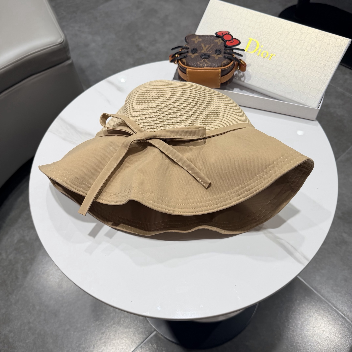 DIOR迪奥大帽檐纸草蝴蝶结渔夫帽女夏天遮阳帽韩版出游防晒草编太阳帽