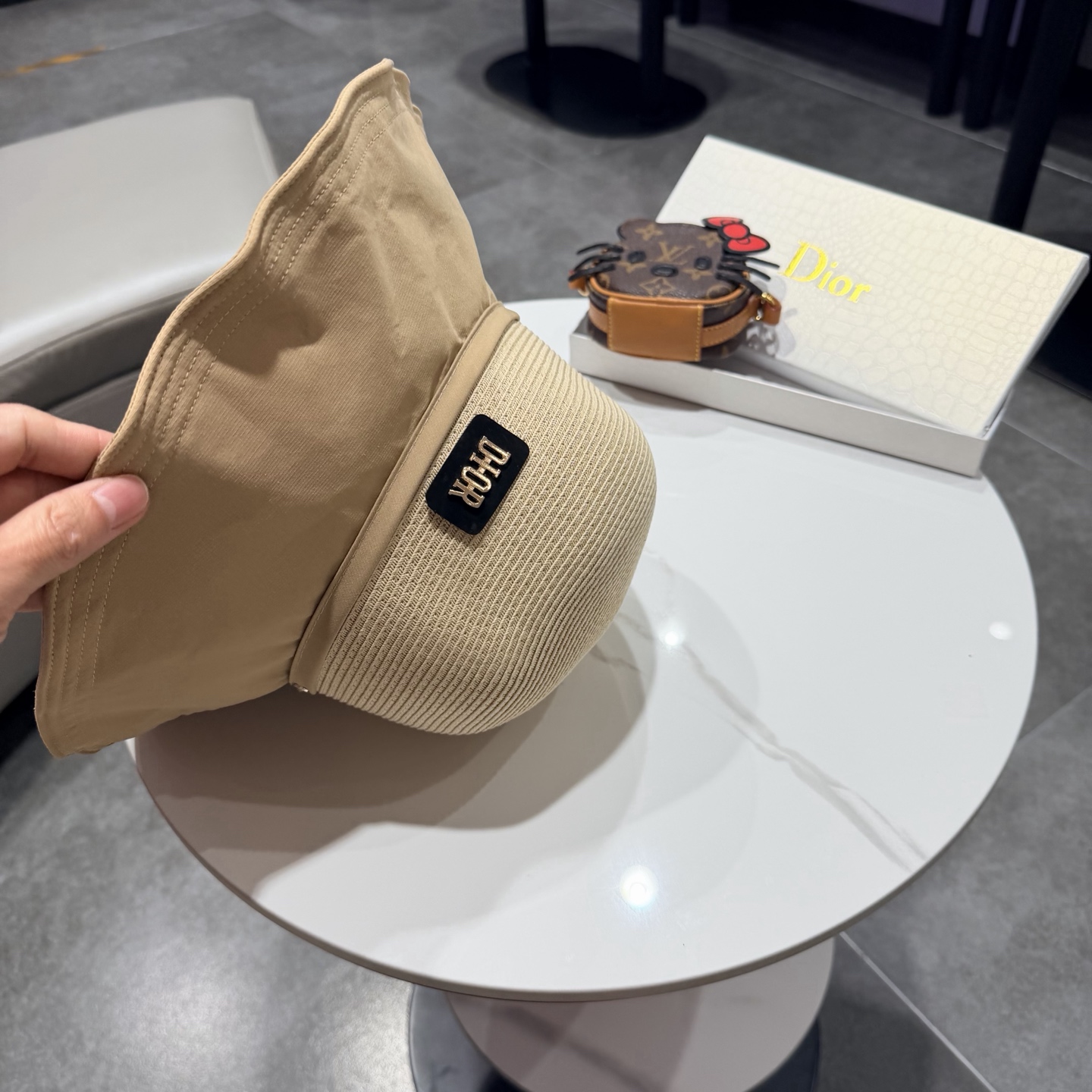 DIOR迪奥大帽檐纸草蝴蝶结渔夫帽女夏天遮阳帽韩版出游防晒草编太阳帽