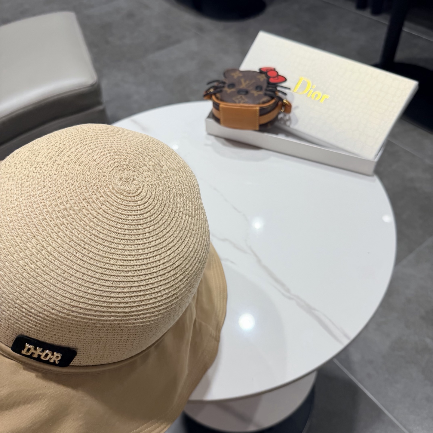 DIOR迪奥大帽檐纸草蝴蝶结渔夫帽女夏天遮阳帽韩版出游防晒草编太阳帽