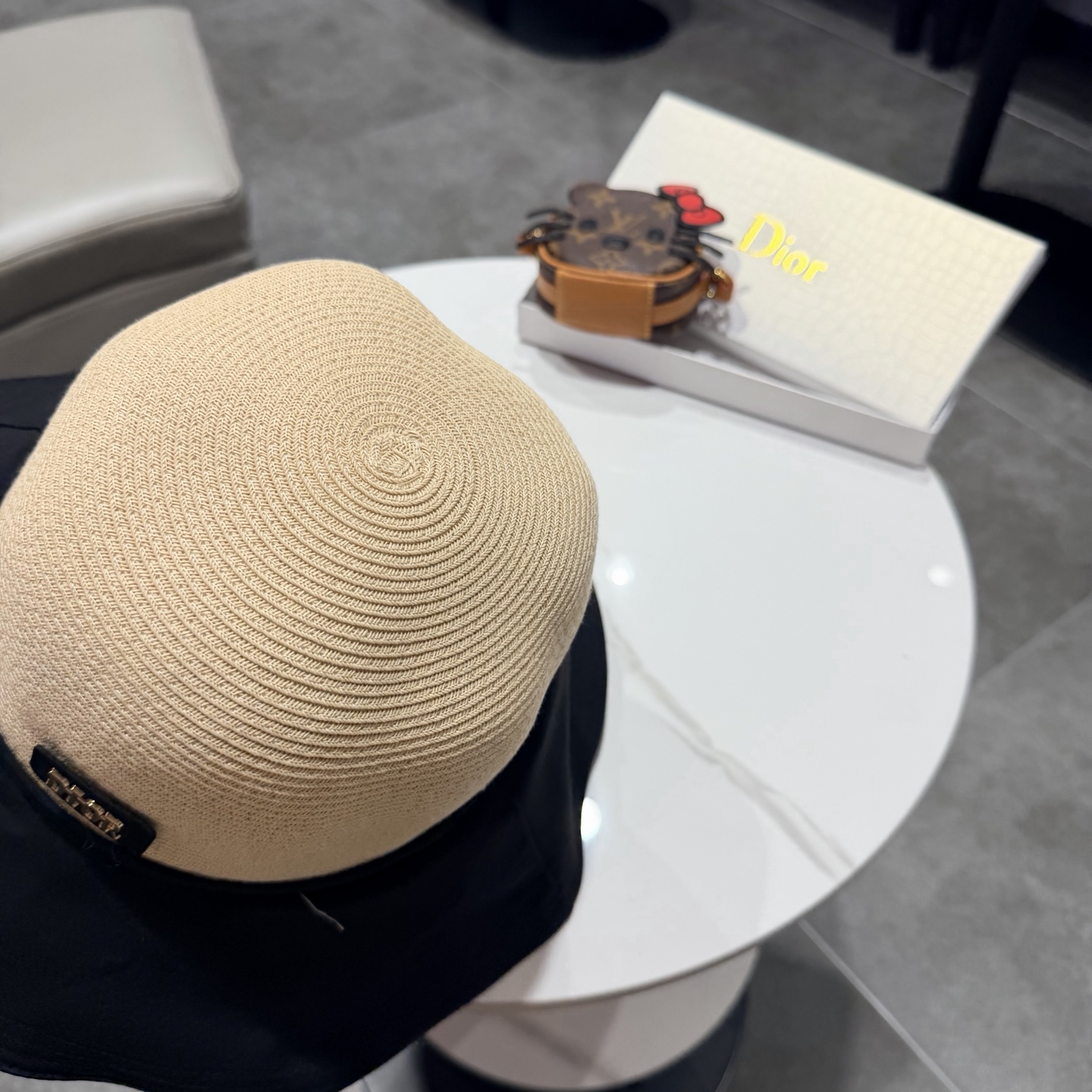 DIOR迪奥大帽檐纸草蝴蝶结渔夫帽女夏天遮阳帽韩版出游防晒草编太阳帽