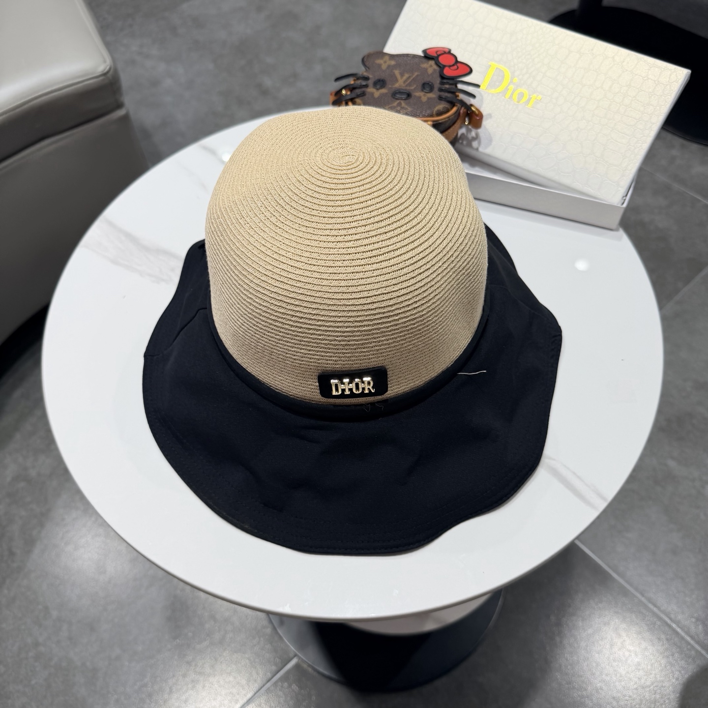 DIOR迪奥大帽檐纸草蝴蝶结渔夫帽女夏天遮阳帽韩版出游防晒草编太阳帽