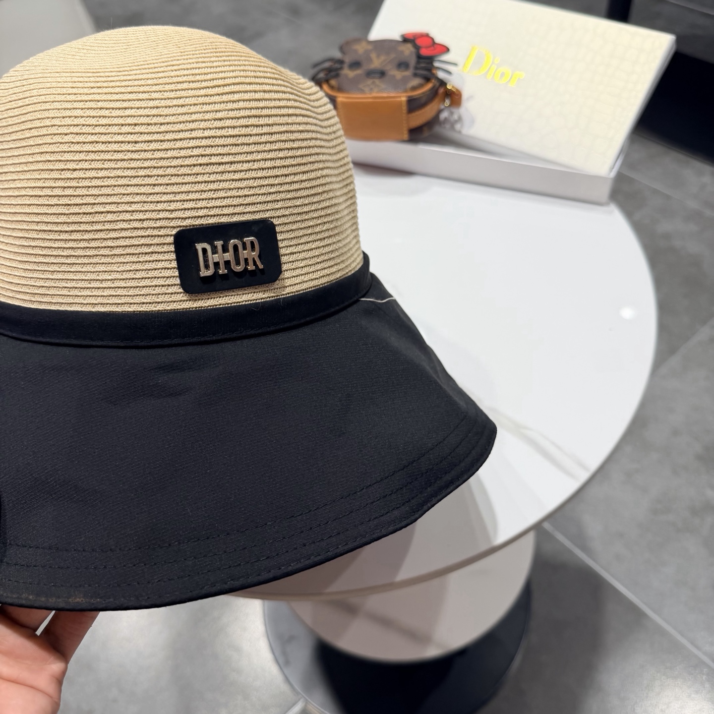 DIOR迪奥大帽檐纸草蝴蝶结渔夫帽女夏天遮阳帽韩版出游防晒草编太阳帽