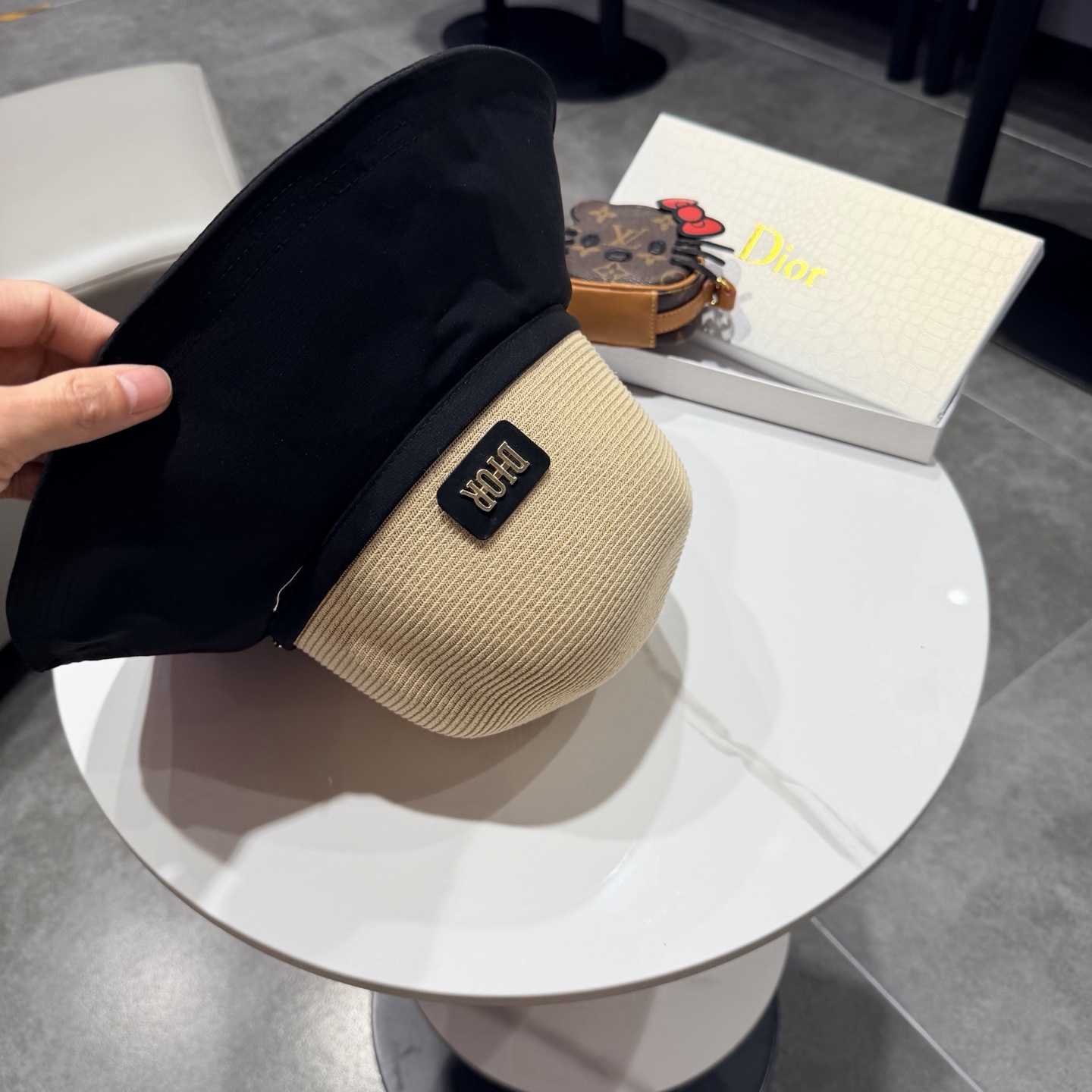 DIOR迪奥大帽檐纸草蝴蝶结渔夫帽女夏天遮阳帽韩版出游防晒草编太阳帽