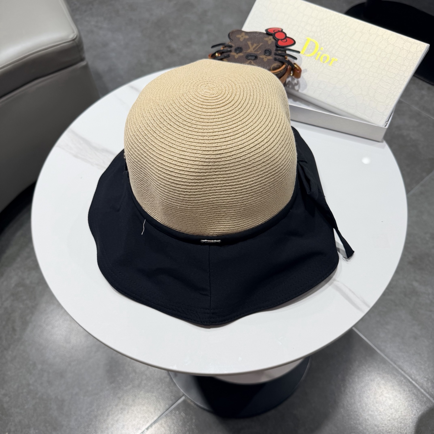 DIOR迪奥大帽檐纸草蝴蝶结渔夫帽女夏天遮阳帽韩版出游防晒草编太阳帽