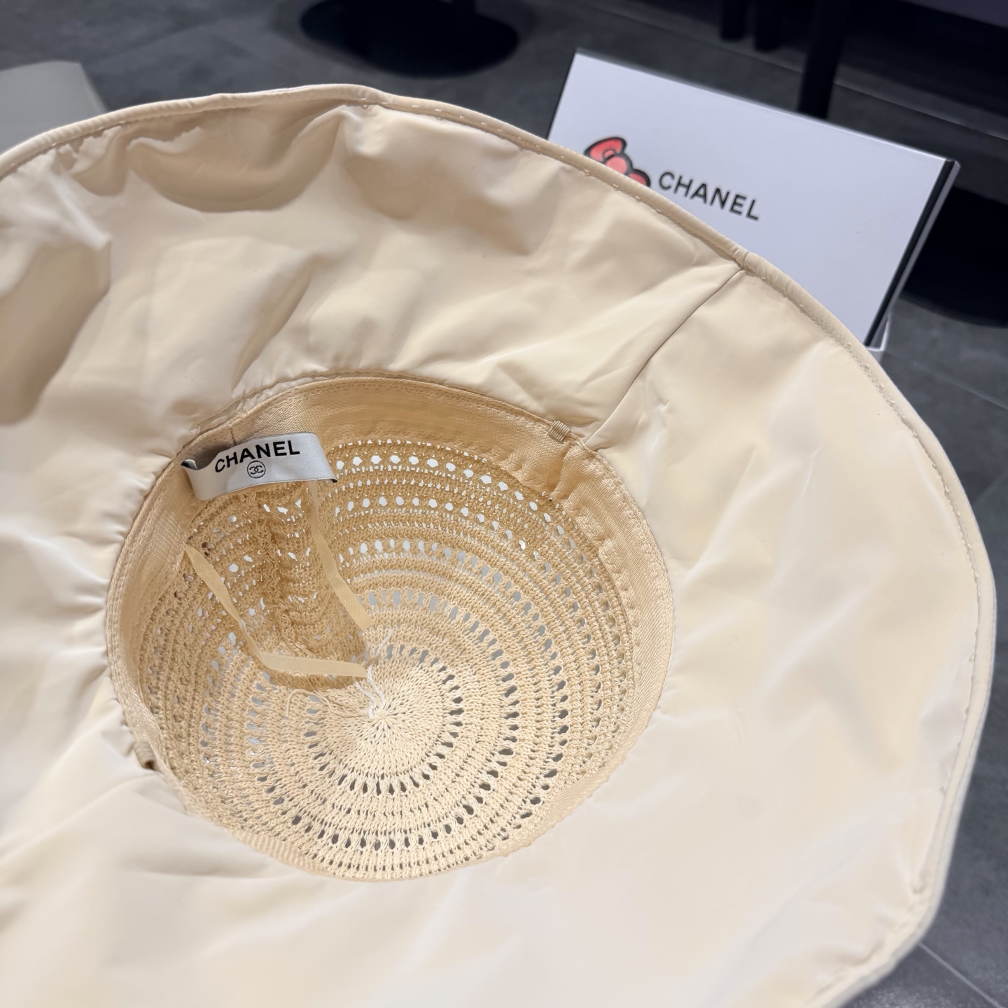 chanel设计高定定草手钩遮阳帽春夏遮阳帽女休闲渔夫帽草帽