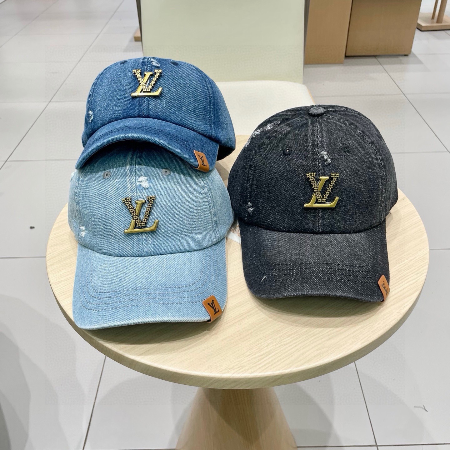 🧢路易威登牛仔棒球帽 LouisVuitton😍2026新款LV棒球帽，重工打造♥️高端大气，百搭款🤗男